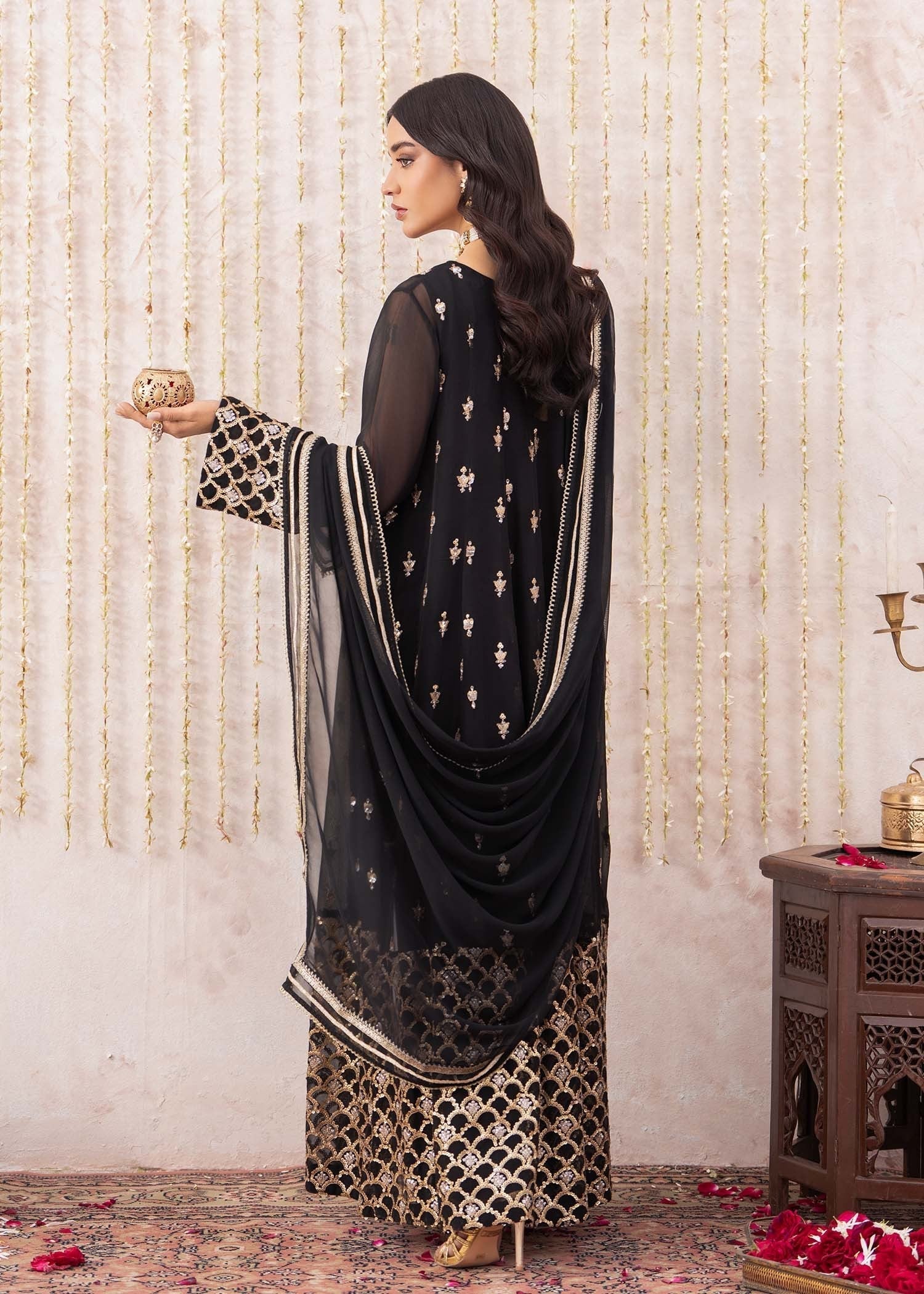 Rang-e-Haya Sunghar (Black)