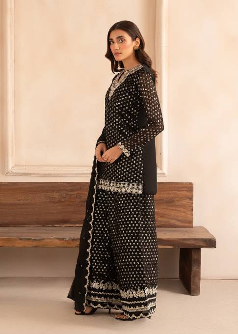 NAQSHI-SHARARA