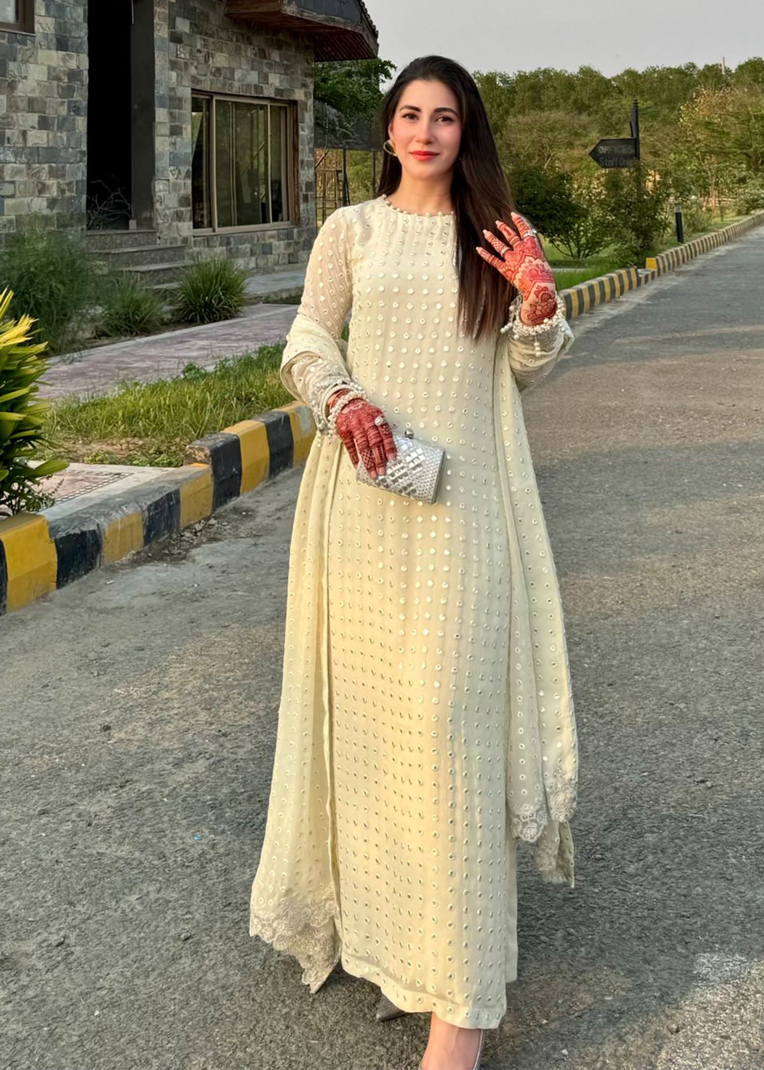 Rang-e-Haya Salina (Cream)
