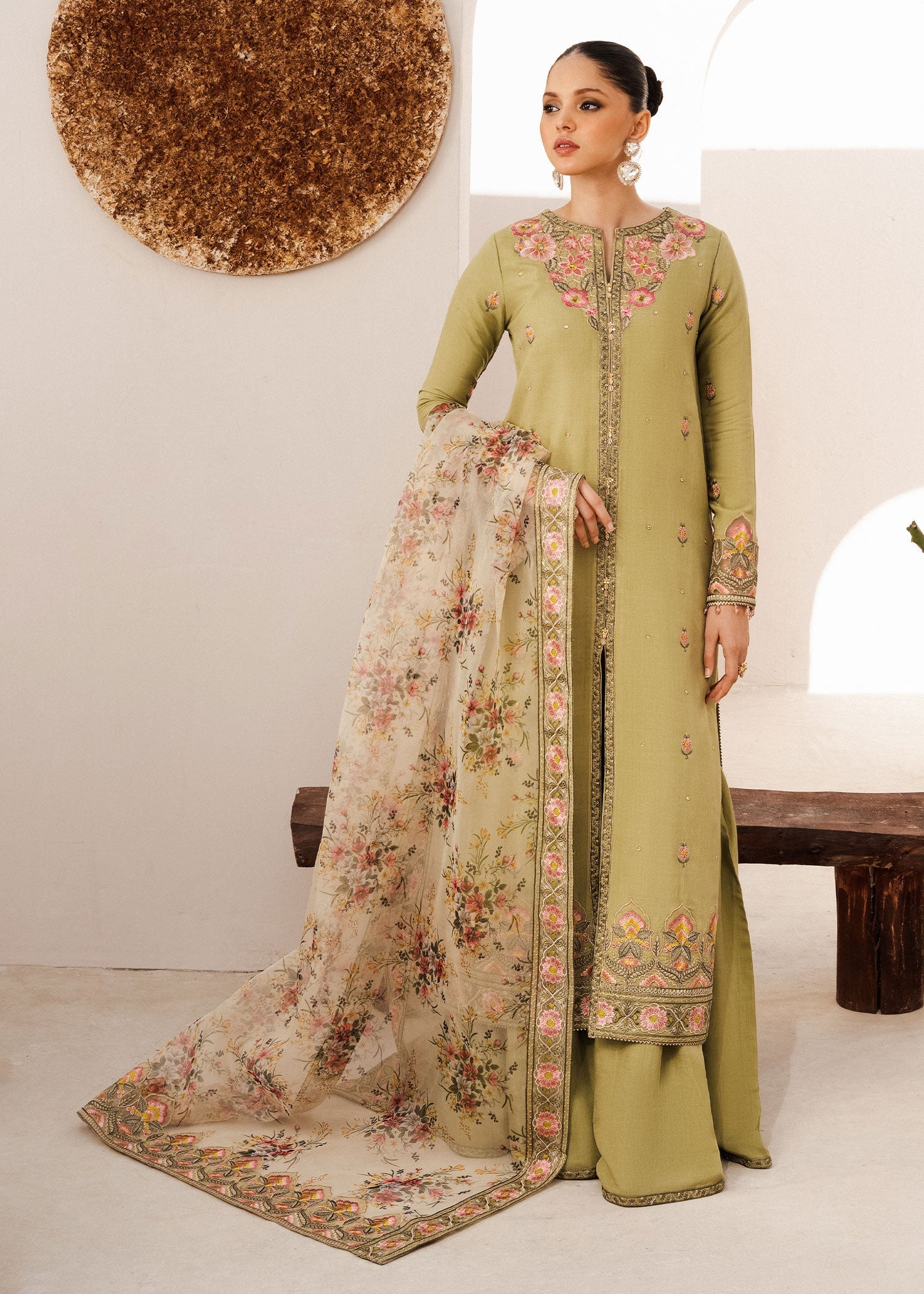 Rang-e-Haya Zara (Mint)
