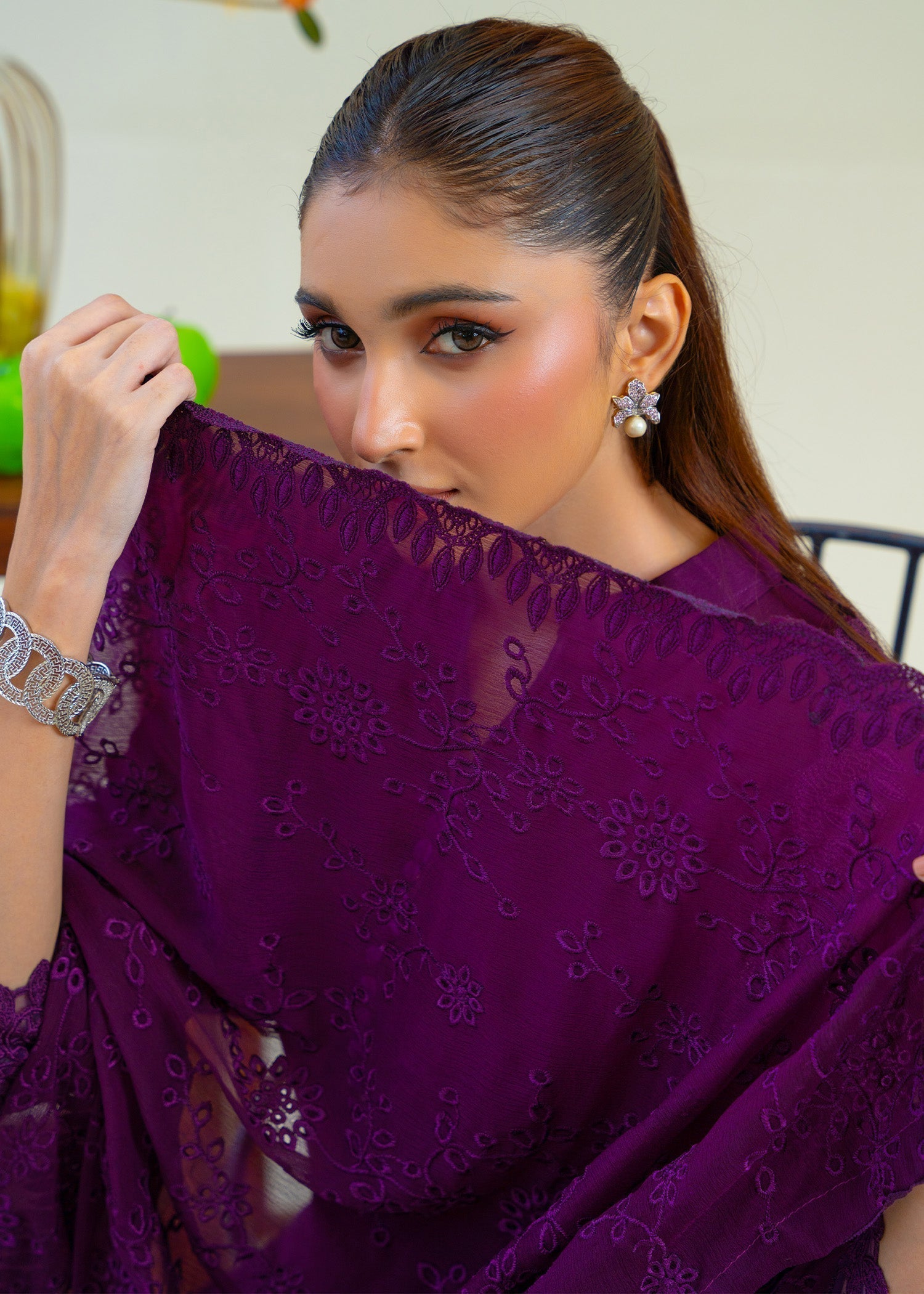 MEHNAAZ-6