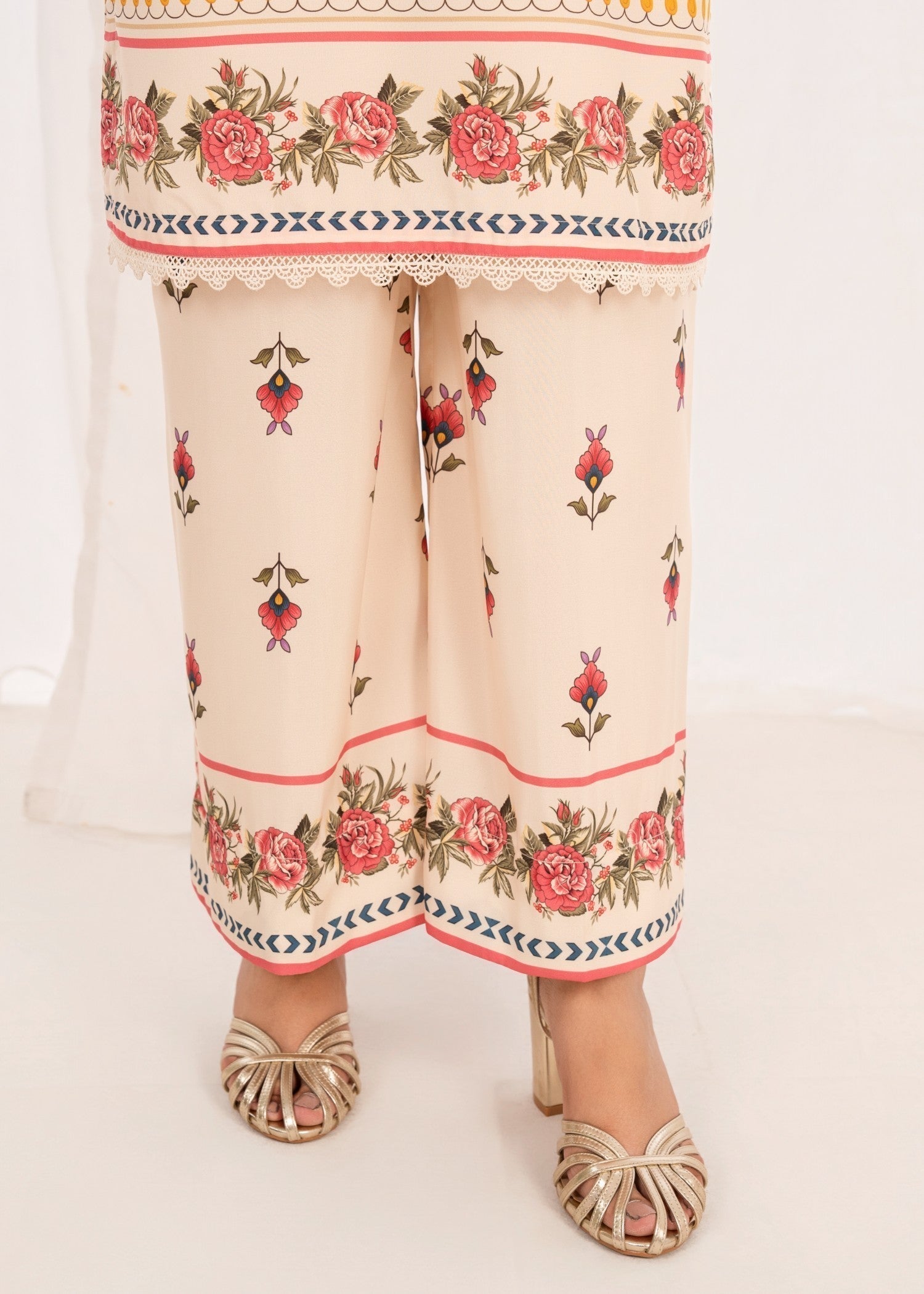 Poly silk Co Ord Sets in Multi