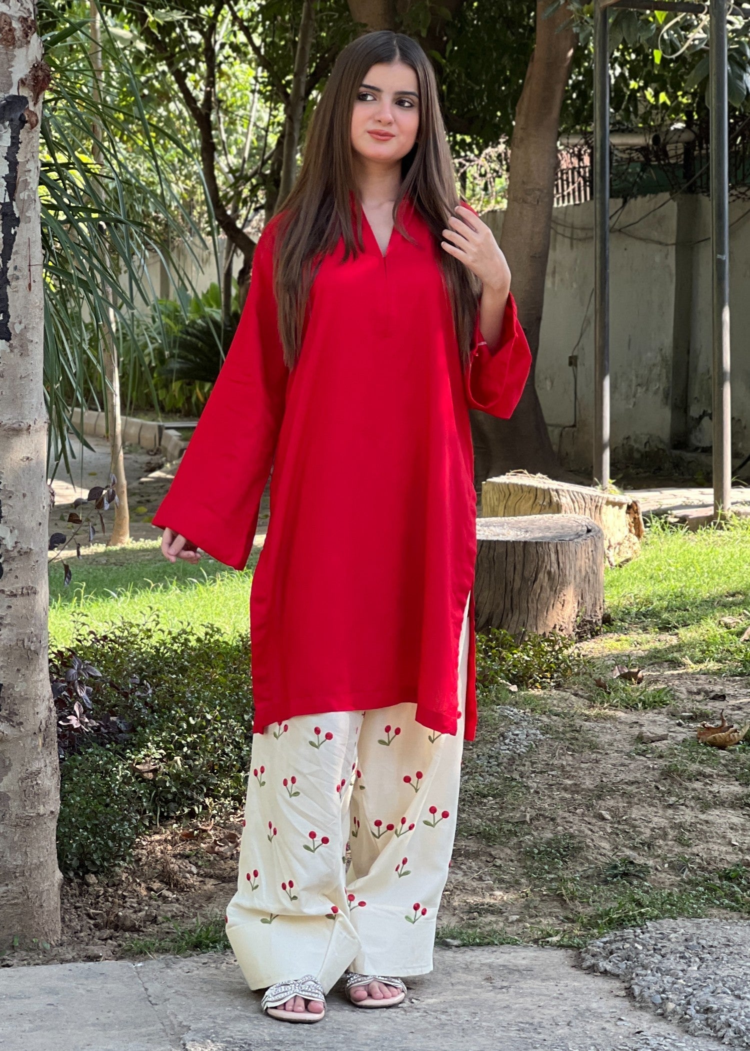Tehzeeb Libas LAL PARI EMBROIDERED 2PC