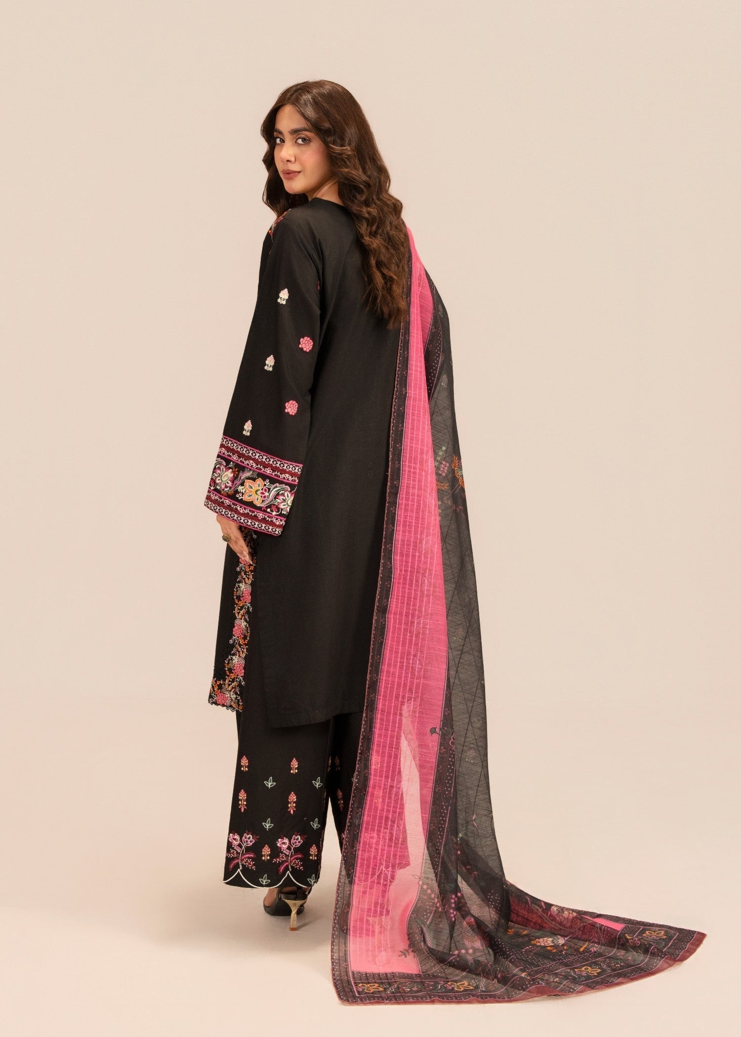 Sahibas By Mirza Huda Black