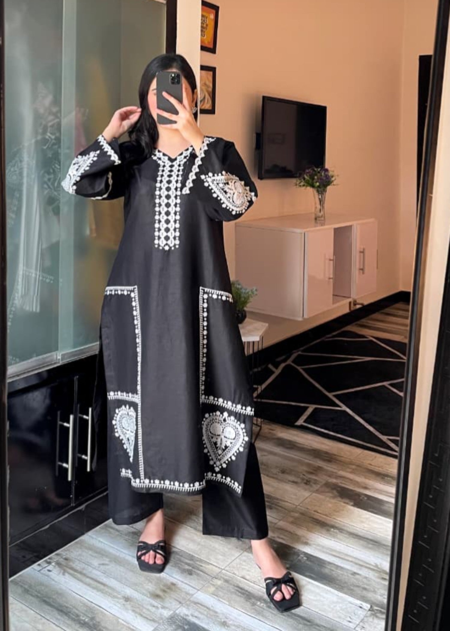 Tehzeeb Libas BLACK SPARKLE EMBROIDERED 2PC