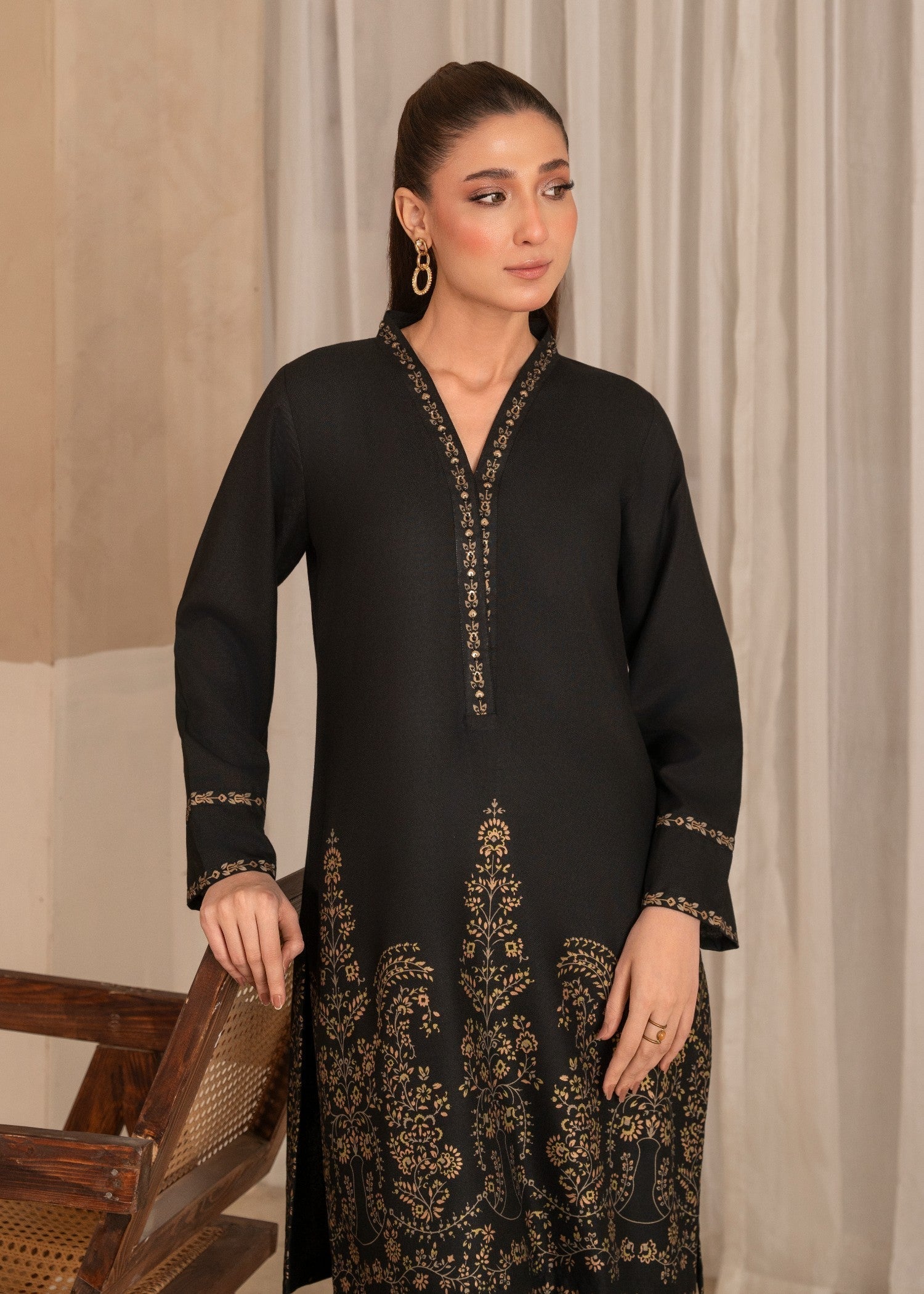 Sahibas By Mirza Rayleen