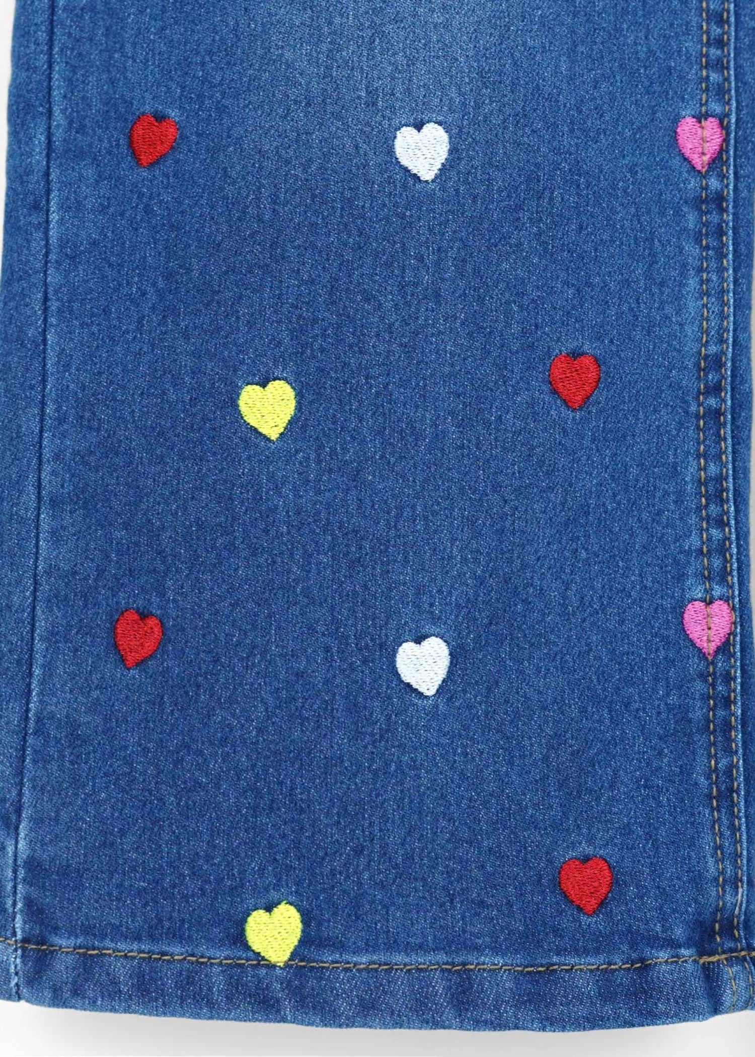 GIRLS-HEART-EMBROIDERED-STRAIGHT-FIT-JEANS