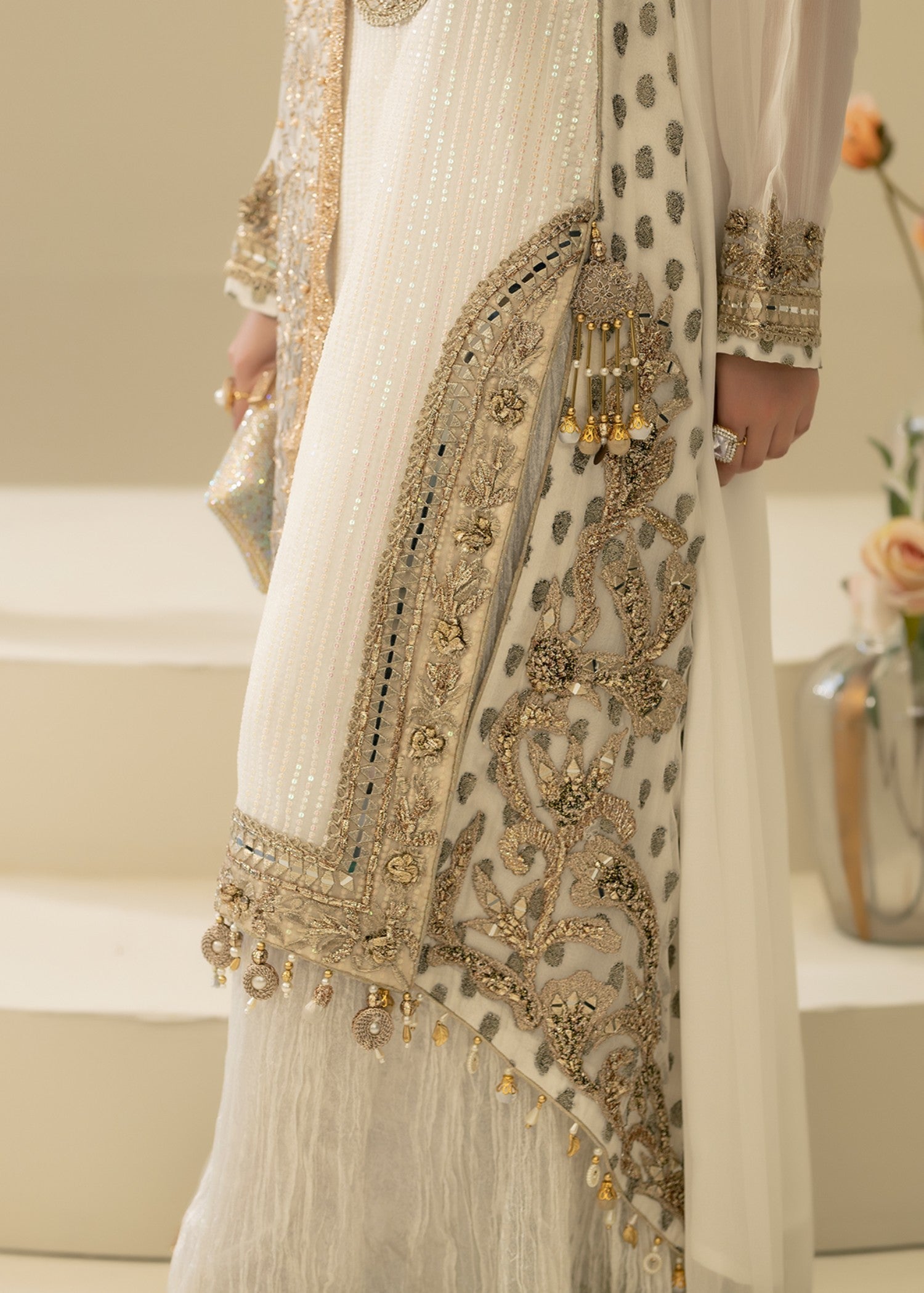 KB By Zufiqar Malik M-109 White