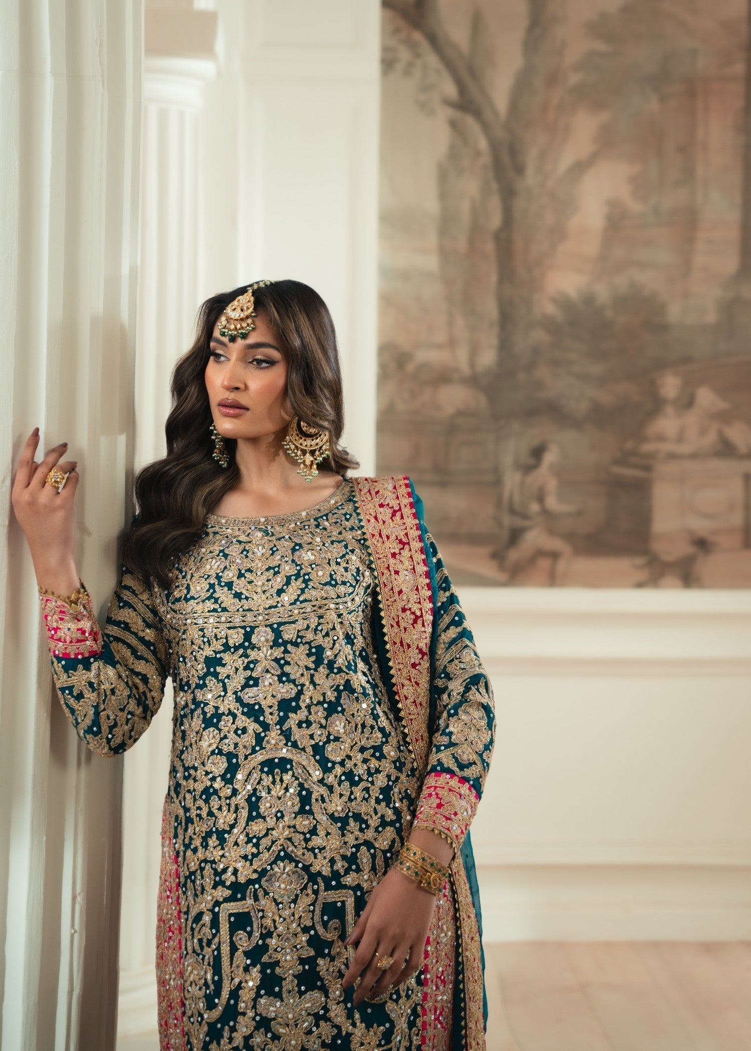 VANEEZA-1