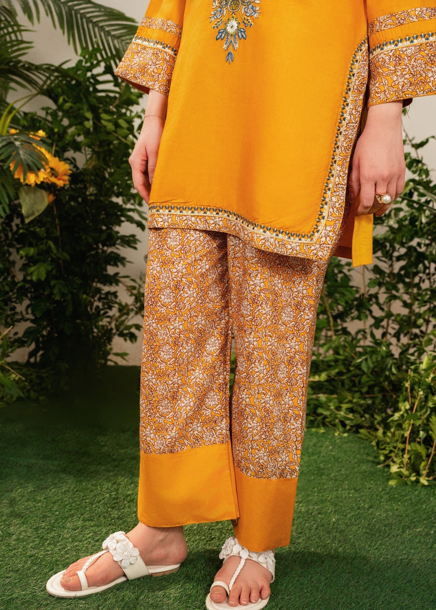 Tehzeeb Libas HAZEL EMBROIDERED 3PC