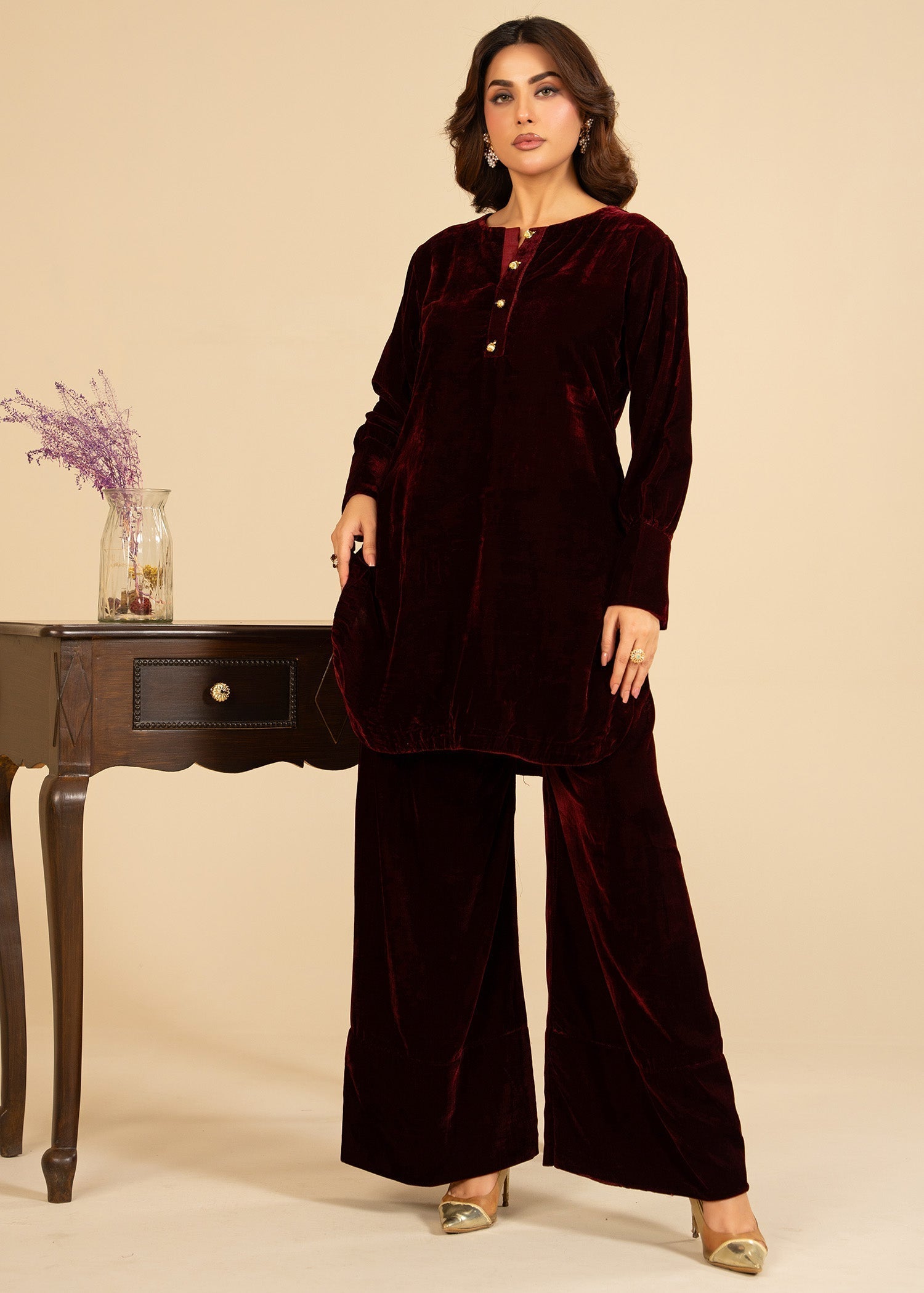 MAROON-LUXE-1