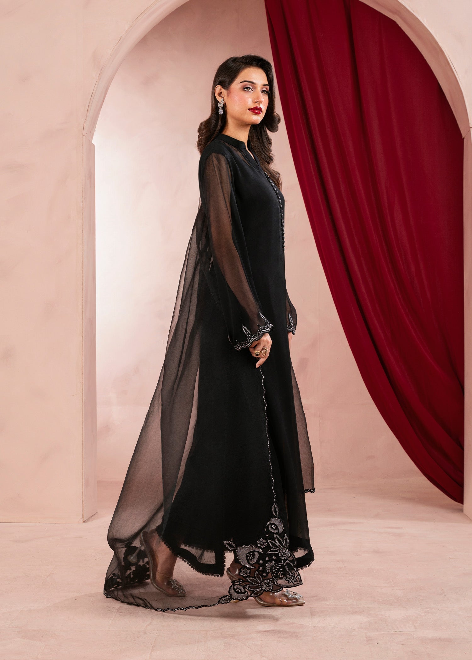 Rang-e-Haya Linear (Black)