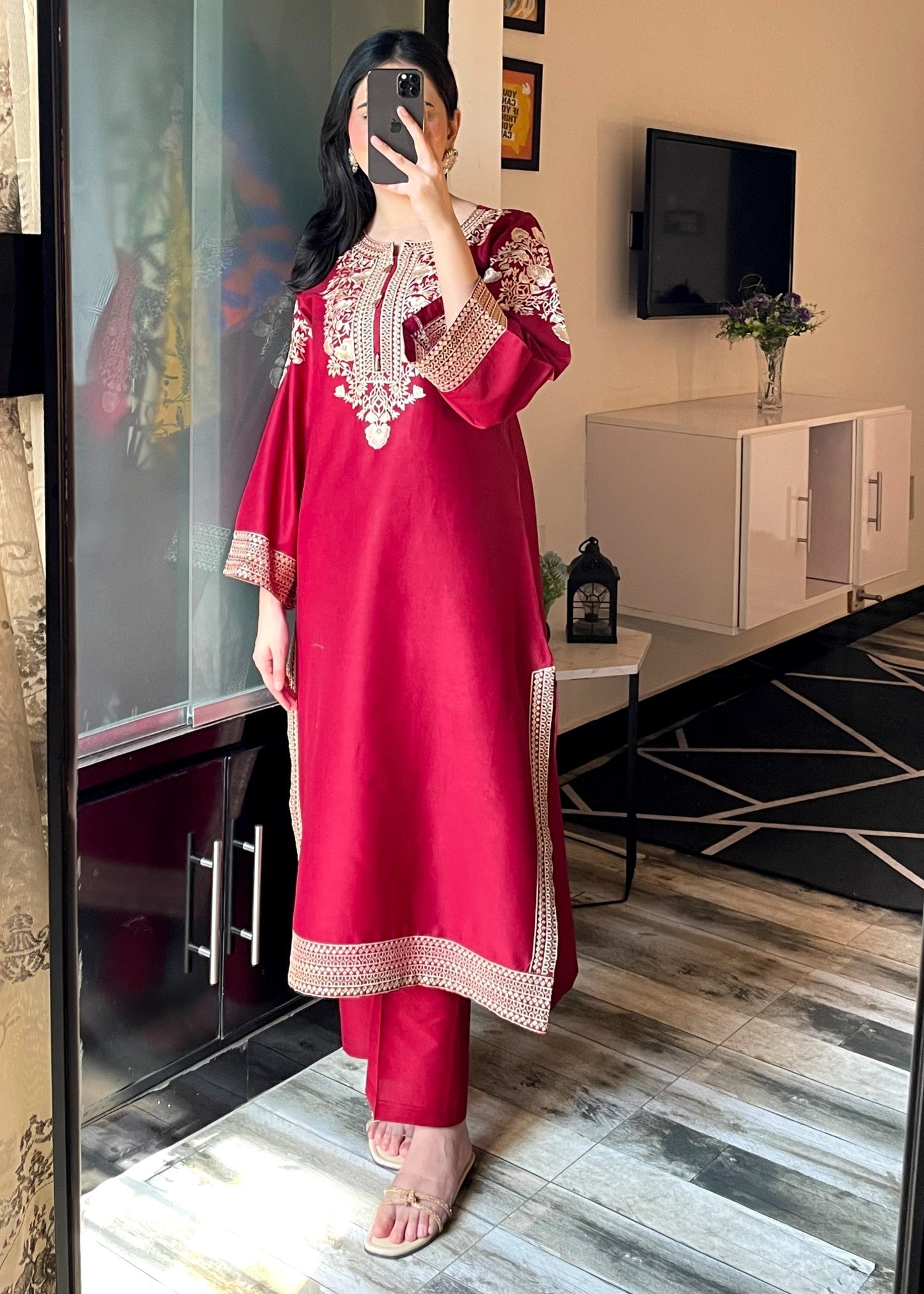 LAIBA-MAROON-ELEGANCE-EMBROIDERED-2PC