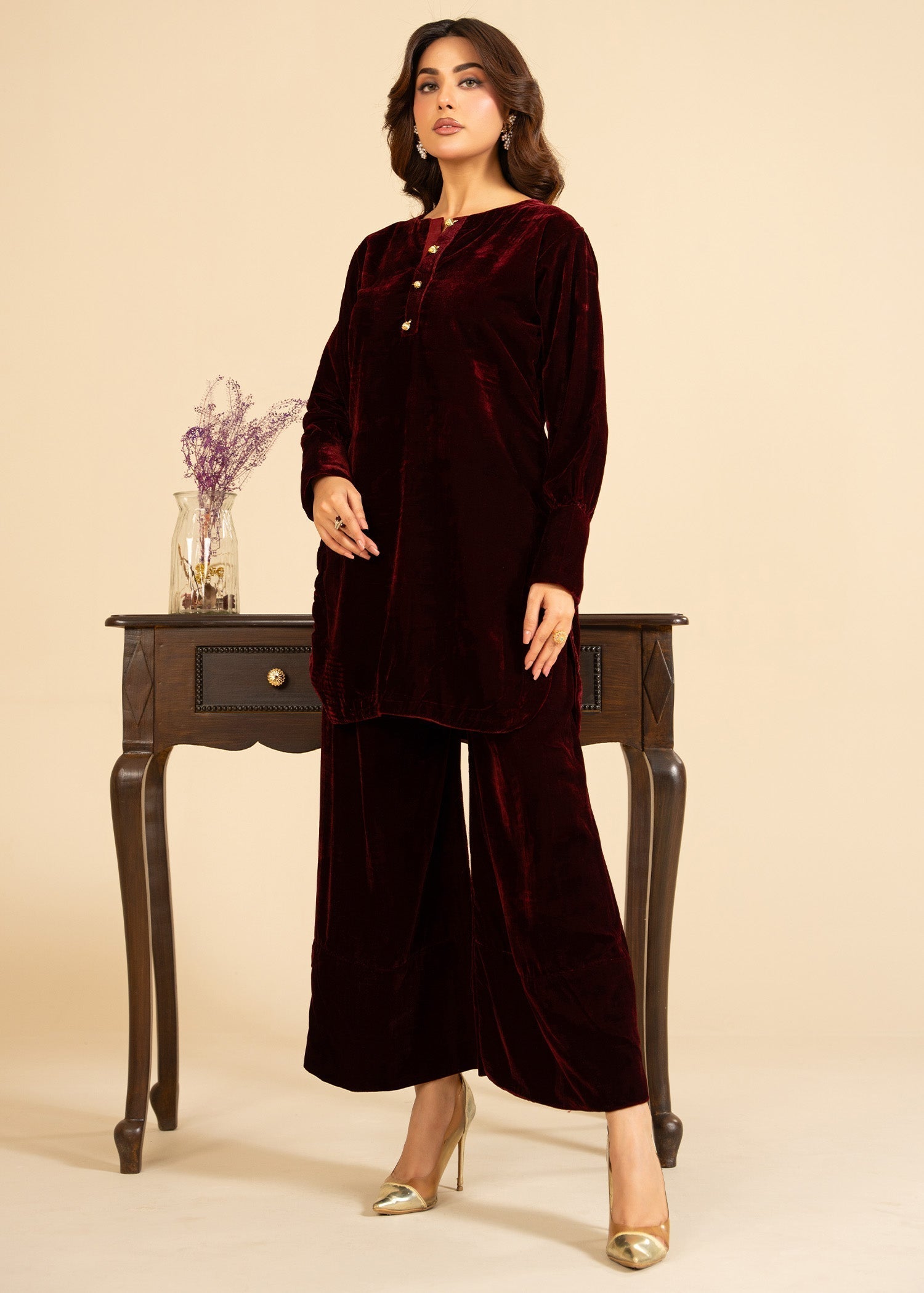 MAROON-LUXE-1