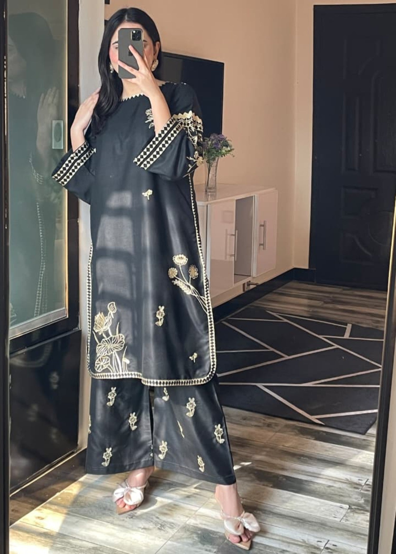 Tehzeeb Libas MAYA EMBROIDERED 2PC