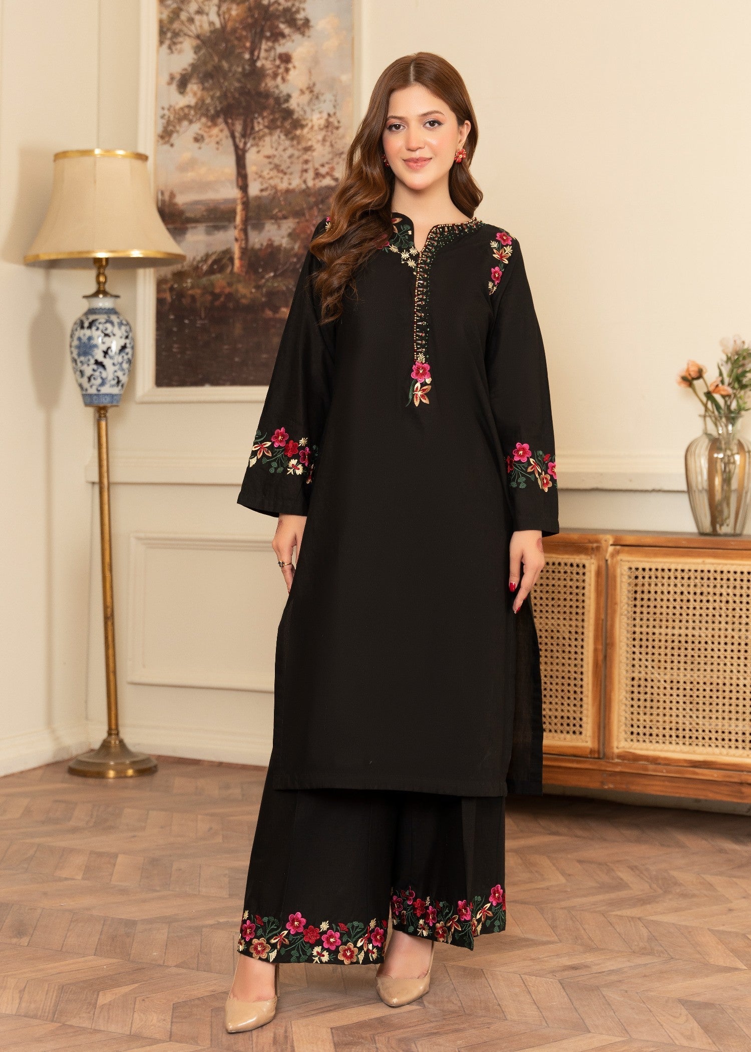 Sahibas By Mirza Kriti Black