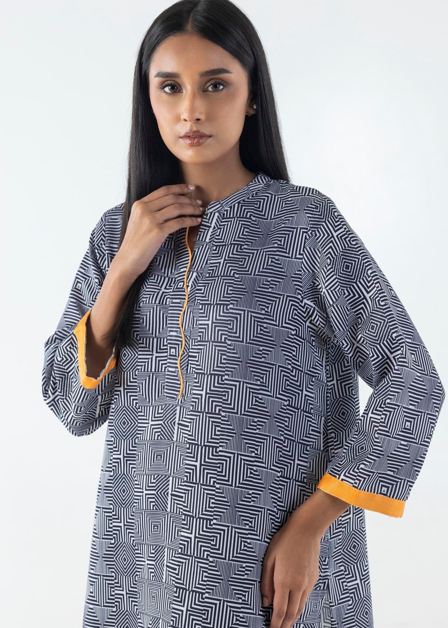 Stitched Basic Printed Shirt - FW24BSP118
