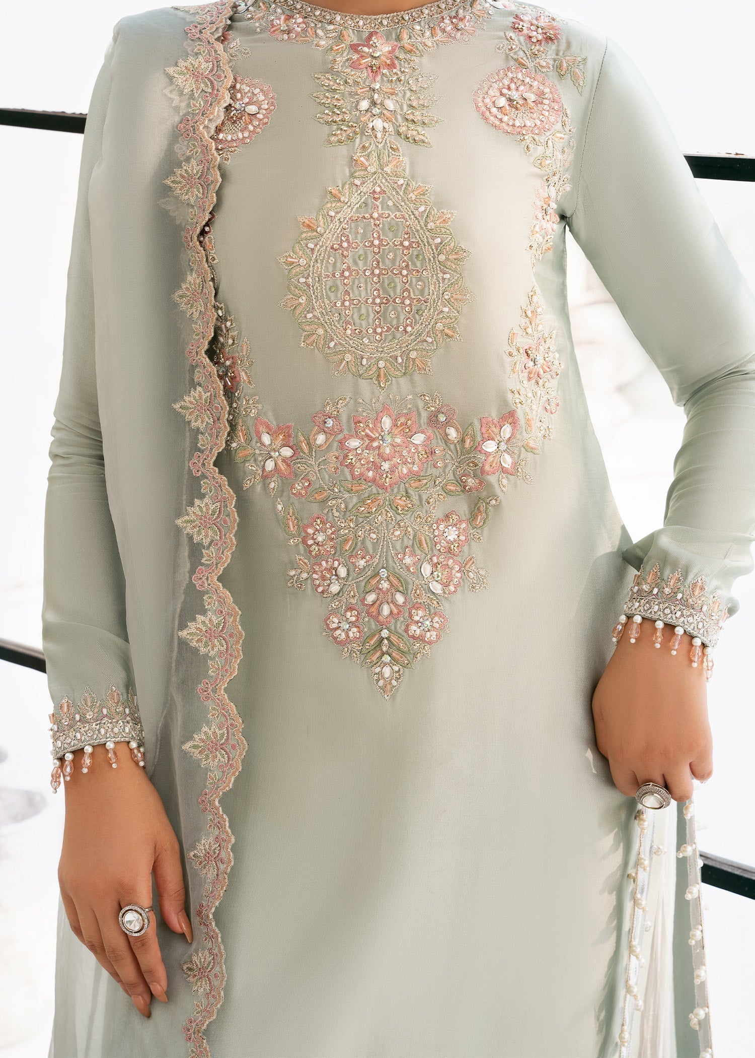Rang-e-Haya Reve