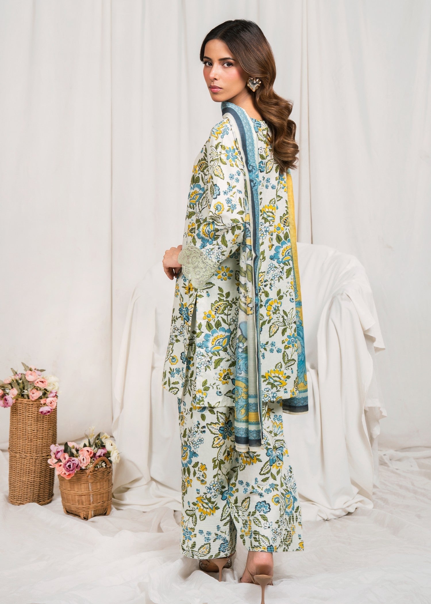 Sahibas By Mirza Sanam - Pista