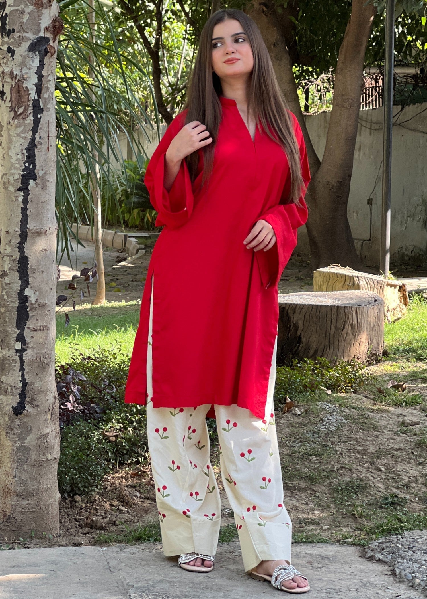 Tehzeeb Libas LAL PARI EMBROIDERED 2PC