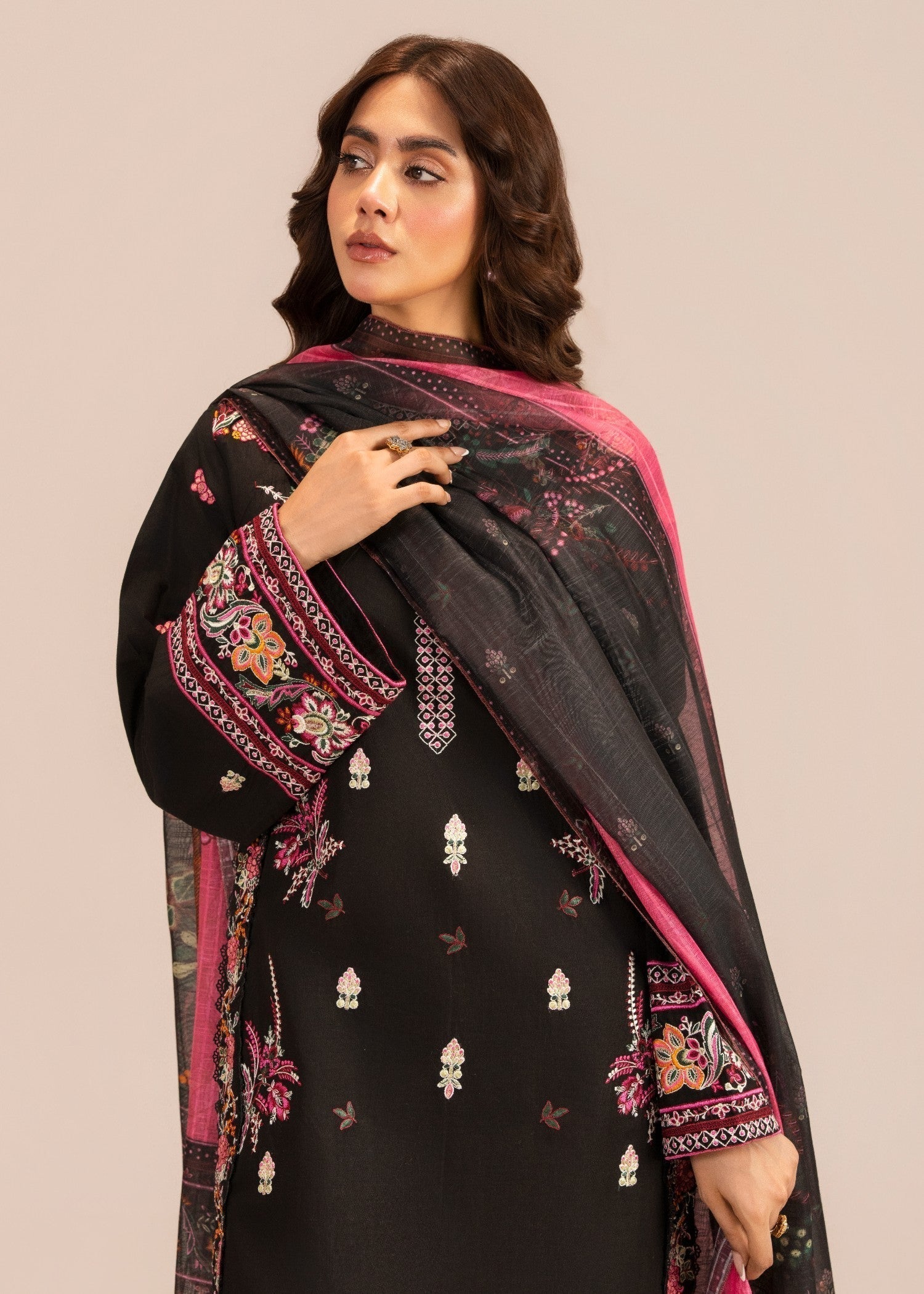 Sahibas By Mirza Huda Black