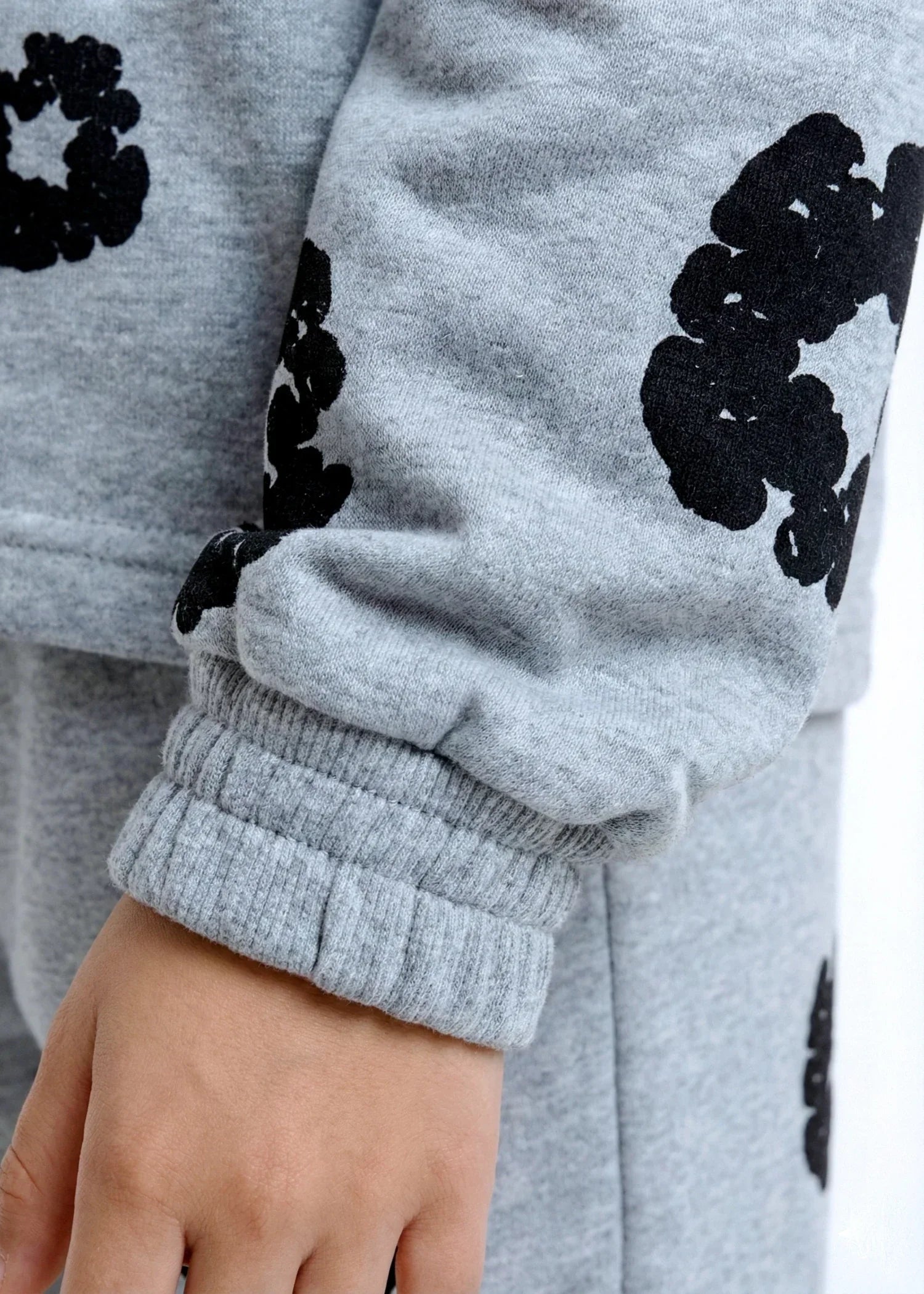 KIDS-PREMIUM-100 Cotton Fleece Printed Lounge Suit Soft Cozy Winter Perfect
