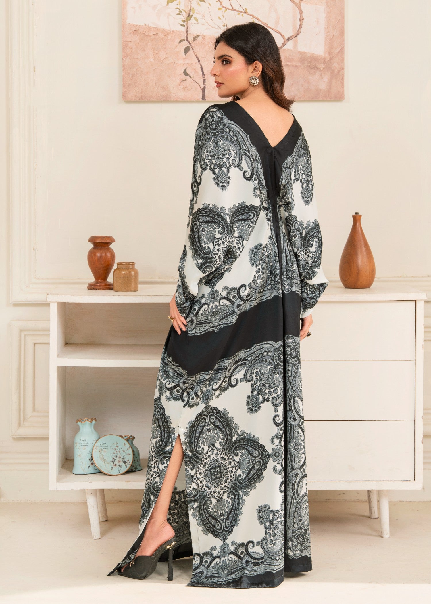 Sahibas By Mirza Lunar - Kaftan