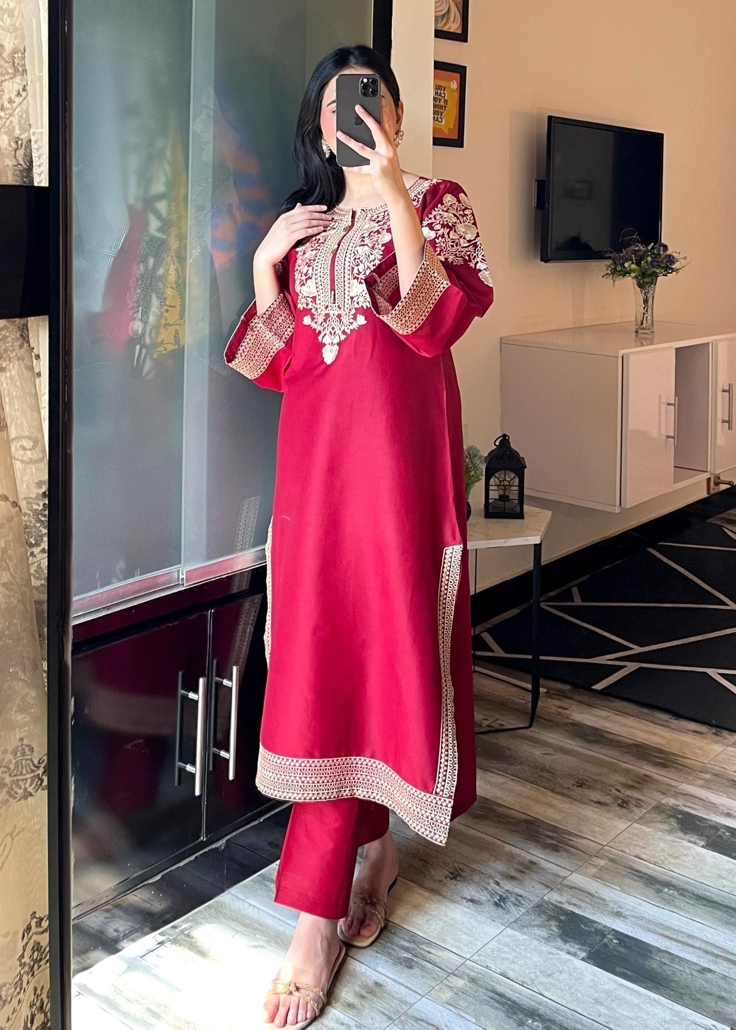 LAIBA-MAROON-ELEGANCE-EMBROIDERED-2PC