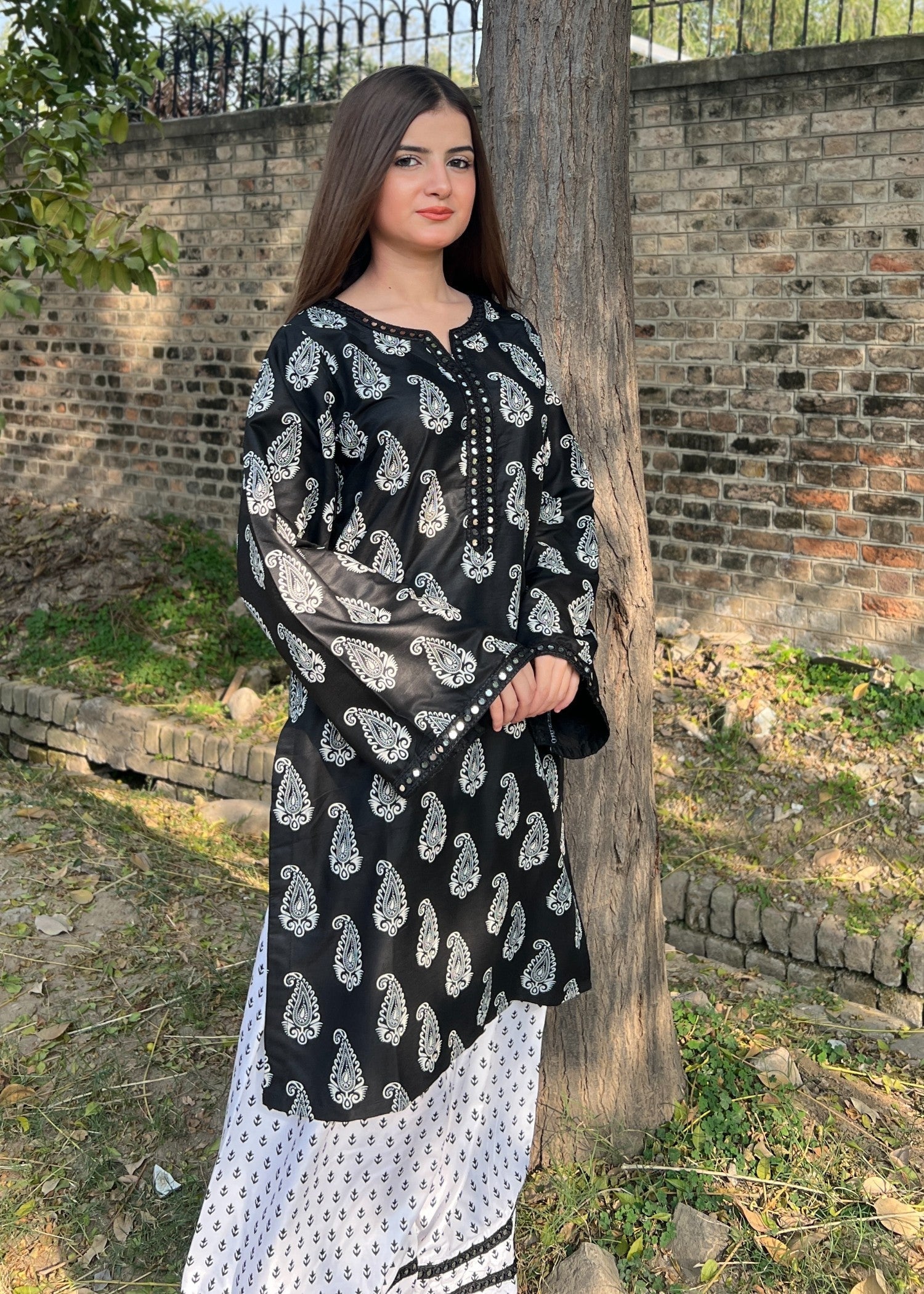 Tehzeeb Libas MAHRO FARSHI 2PC