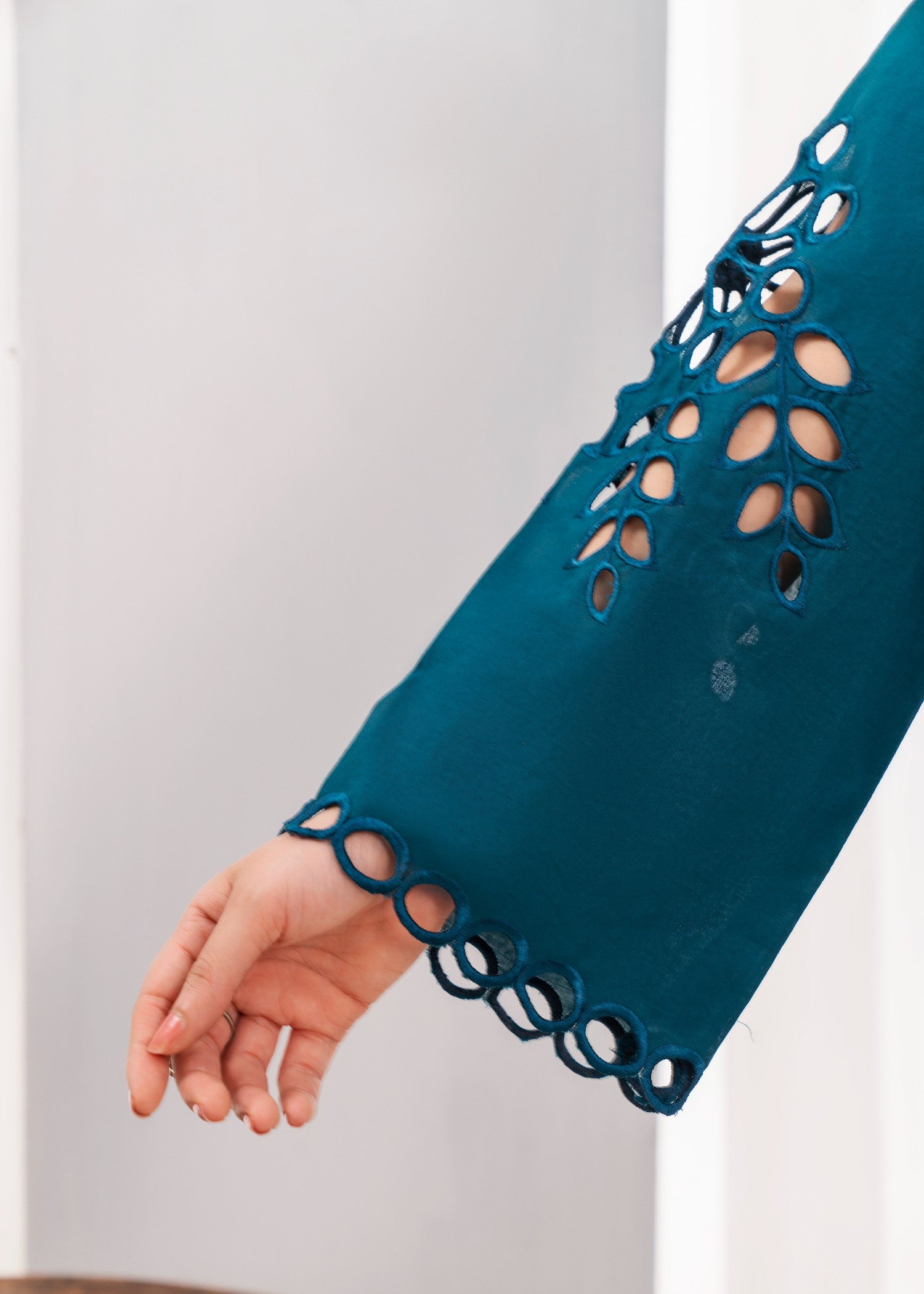 Sahibas By Mirza Taskeen - Blue