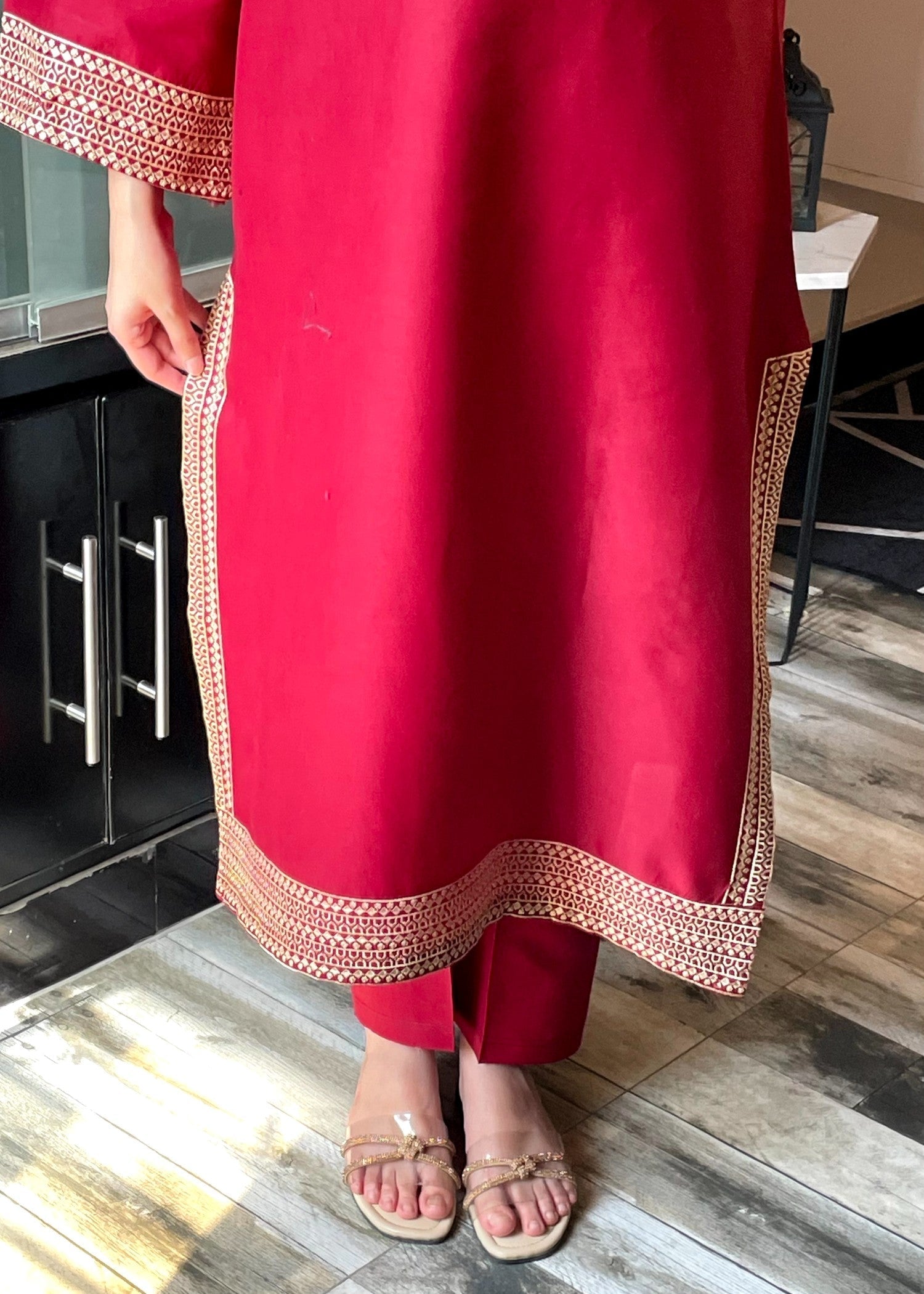 LAIBA-MAROON-ELEGANCE-EMBROIDERED-2PC