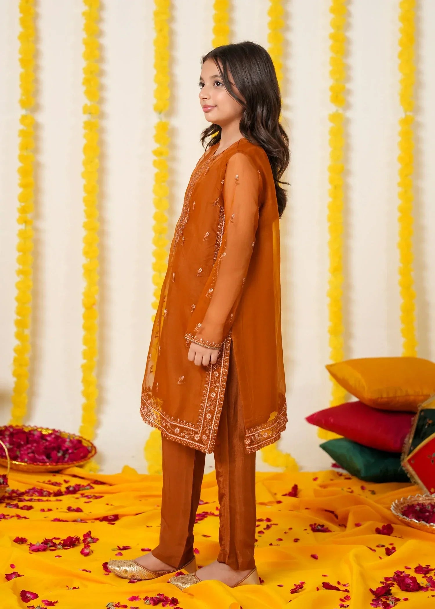 AMBER-GLOW-ORGANZA-SUIT-FESTIVE-EID-WEDDING-WEAR-FOR-GIRLS
