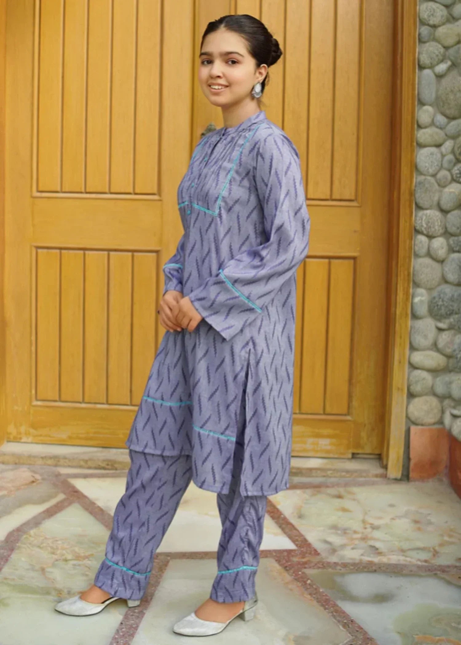 CHAMBRAY-COTTON-EMBELLISHED-2-30 - Pc Suit Sc