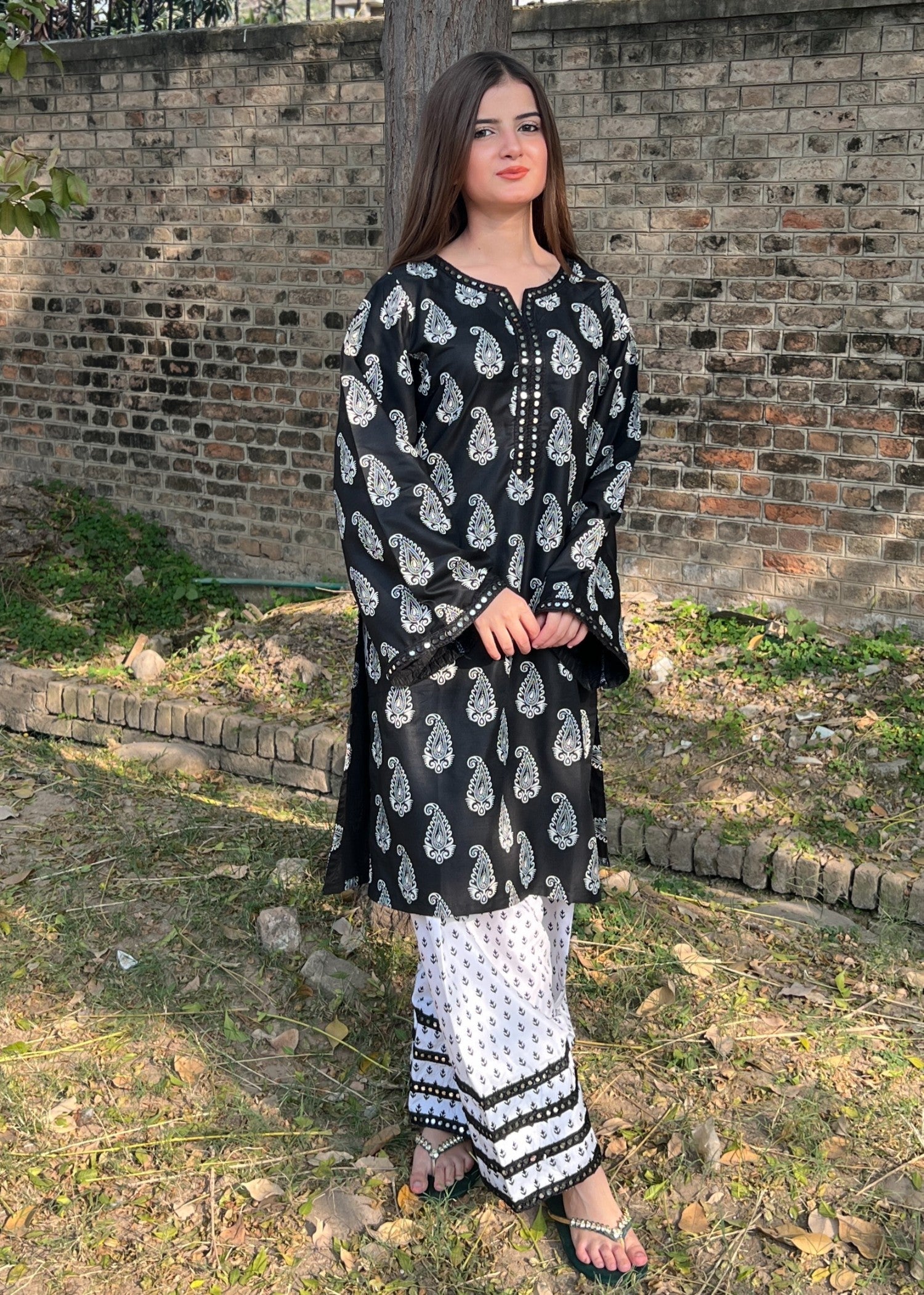 Tehzeeb Libas MAHRO FARSHI 2PC