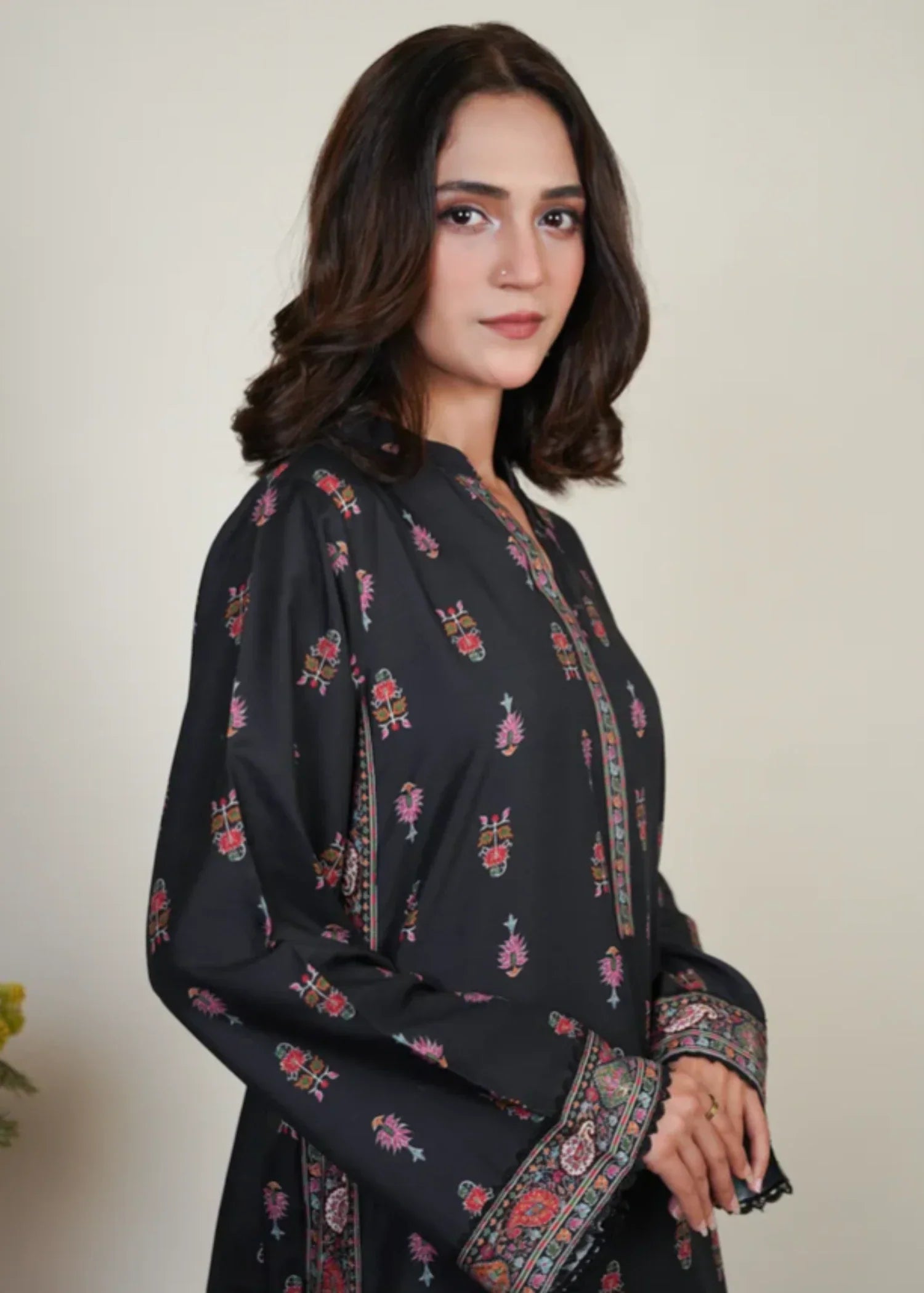 Mohagni GM-12 2PC STITCHED