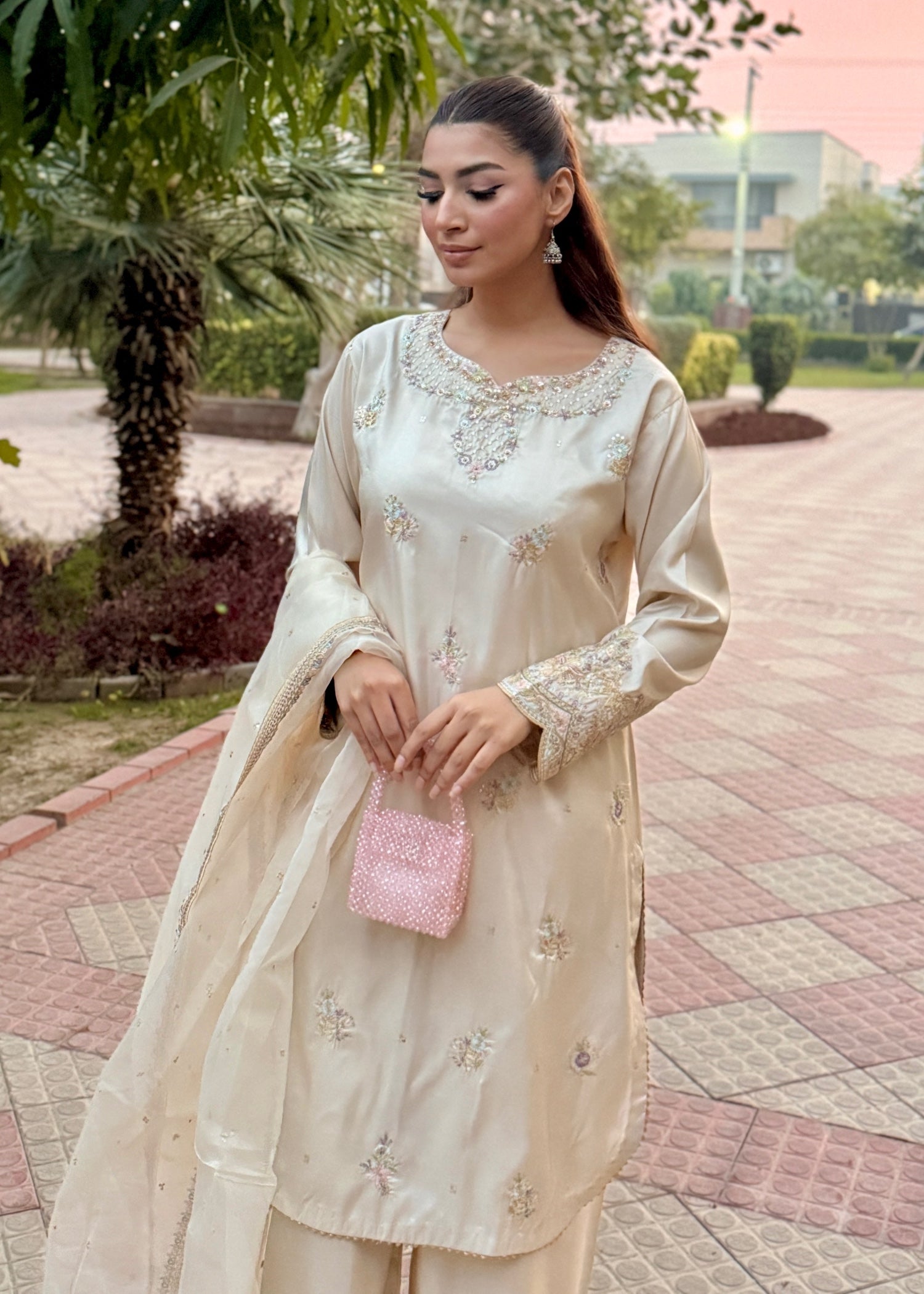 MARWA-WHITE