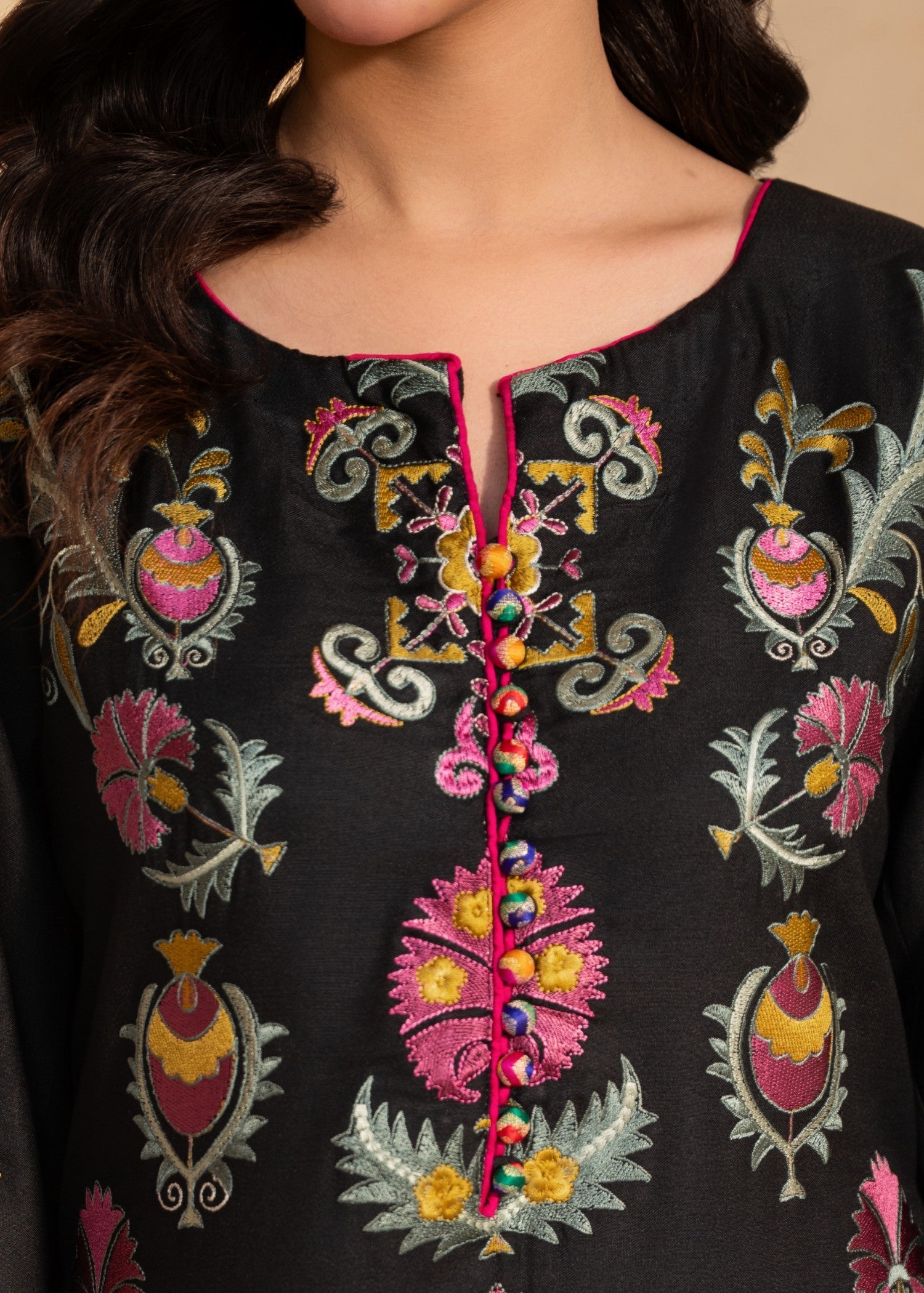 Dhanak Kurta Set in Black
