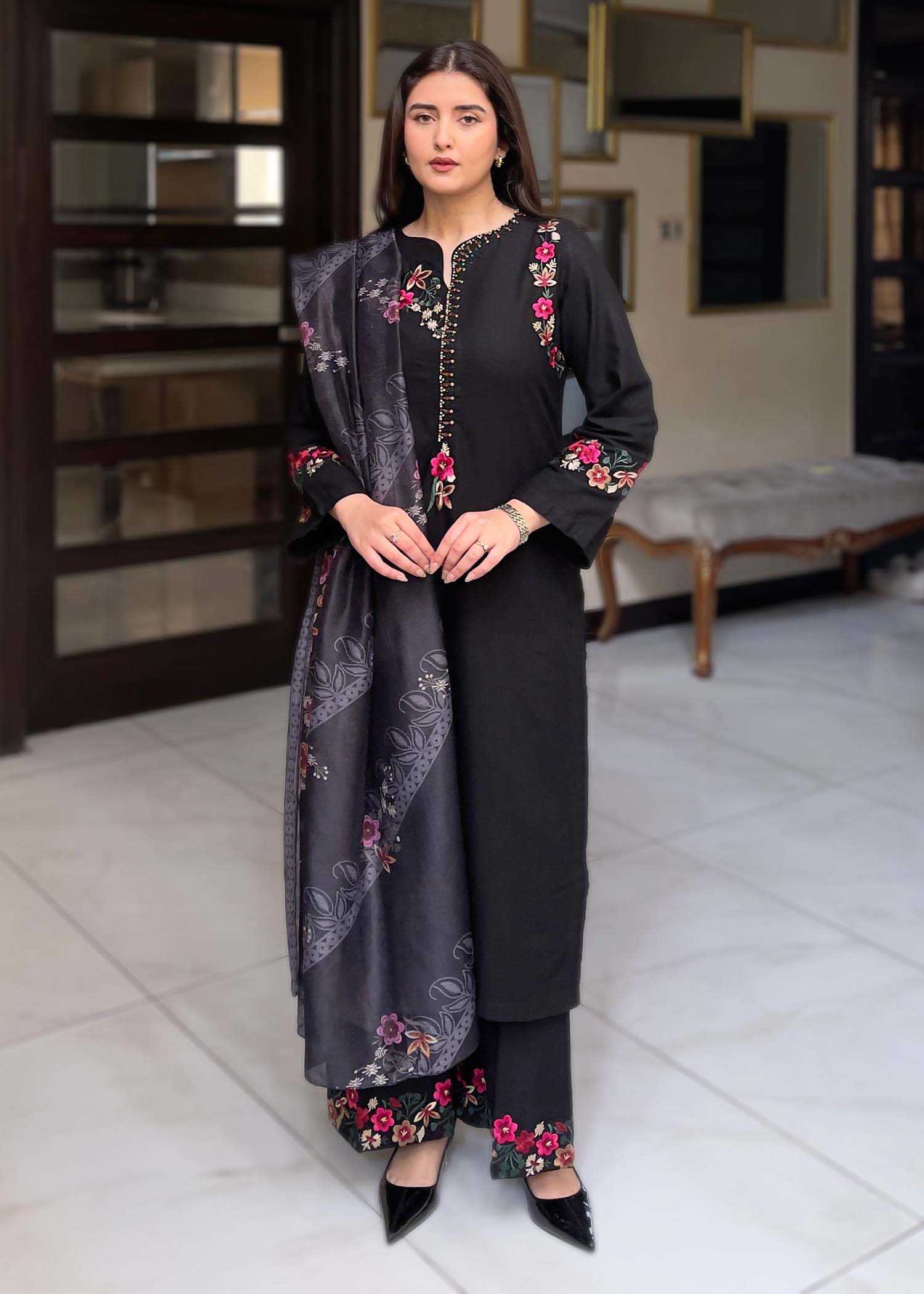 Sahibas By Mirza Kriti Black