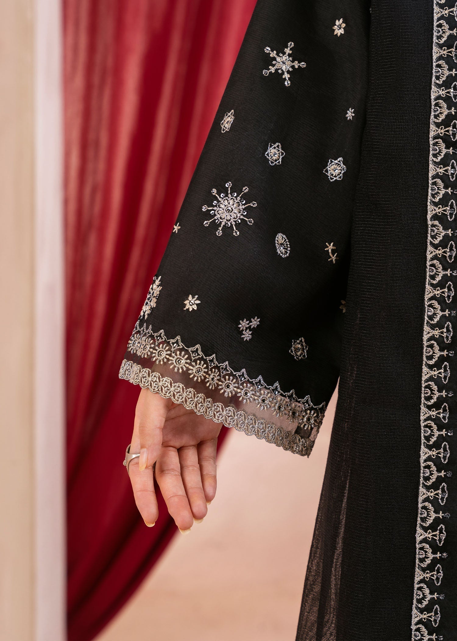 Rang-e-Haya Eclipse (Black)