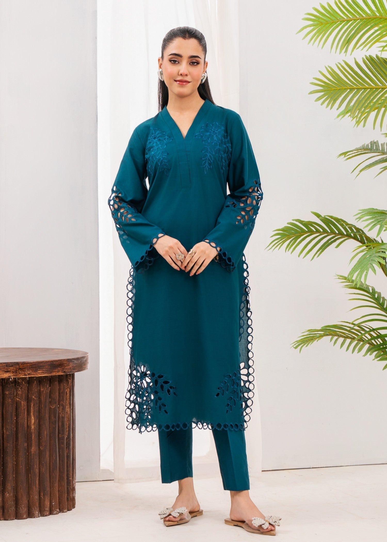 Sahibas By Mirza Taskeen - Blue