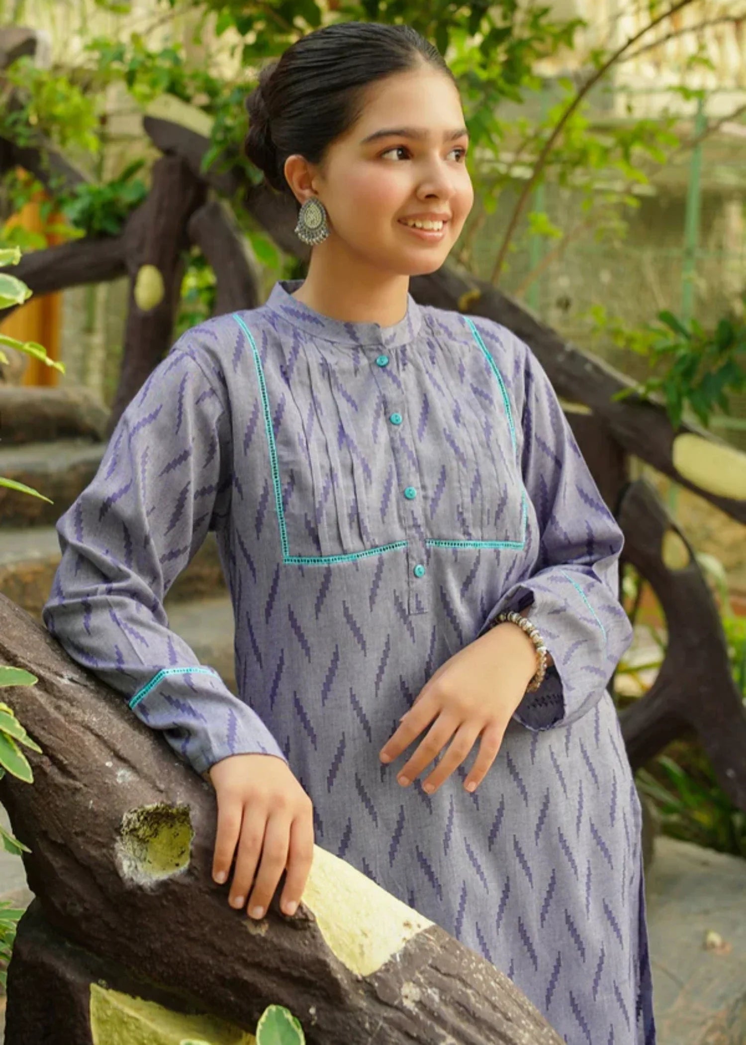 CHAMBRAY-COTTON-EMBELLISHED-2-30 - Pc Suit Sc