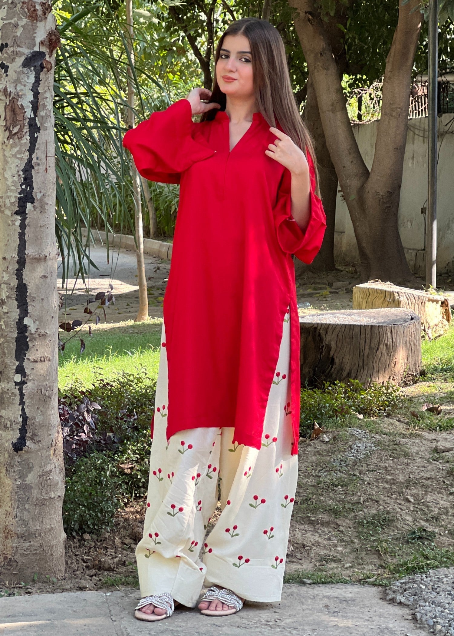Tehzeeb Libas LAL PARI EMBROIDERED 2PC