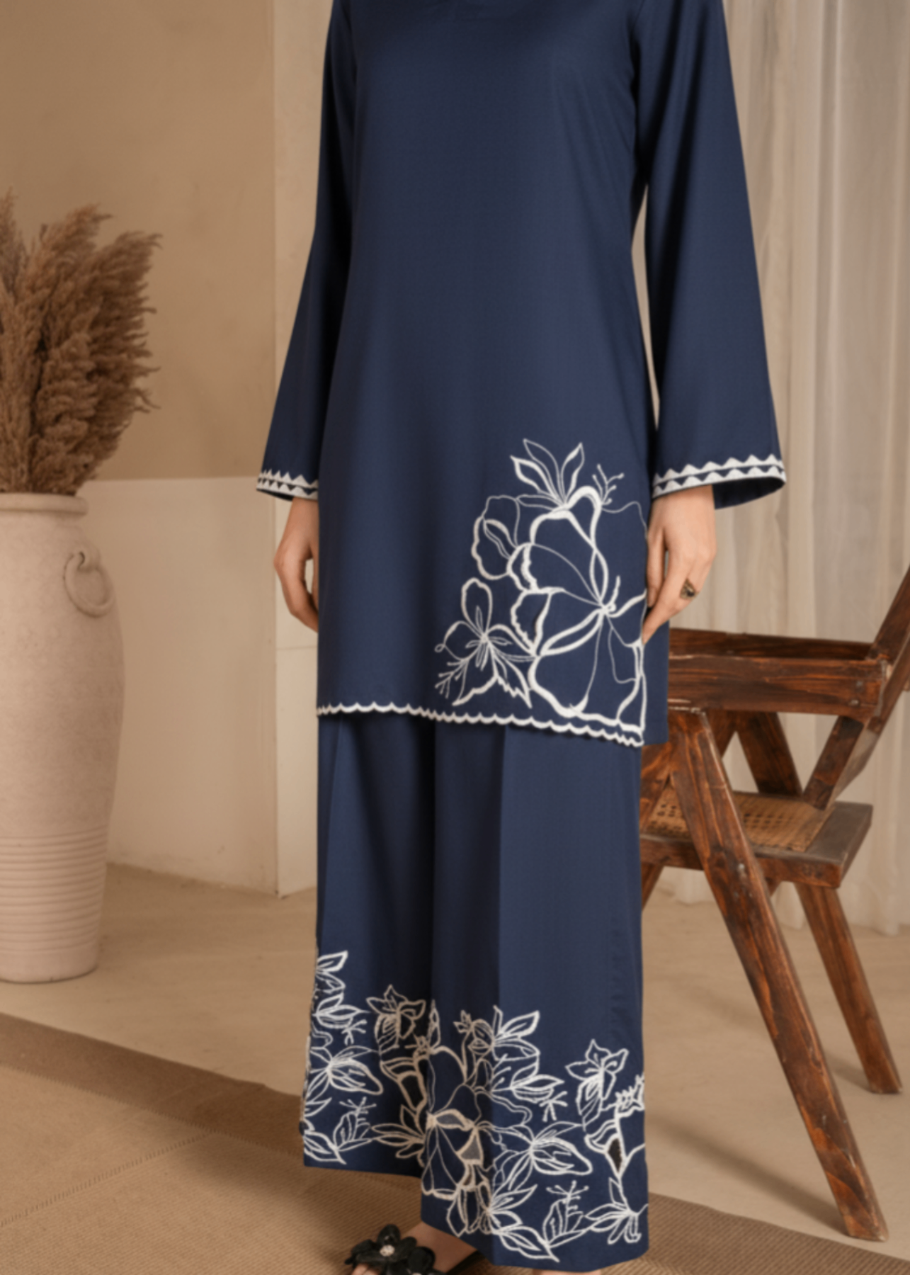 Sahibas By Mirza Nuhra - Blue