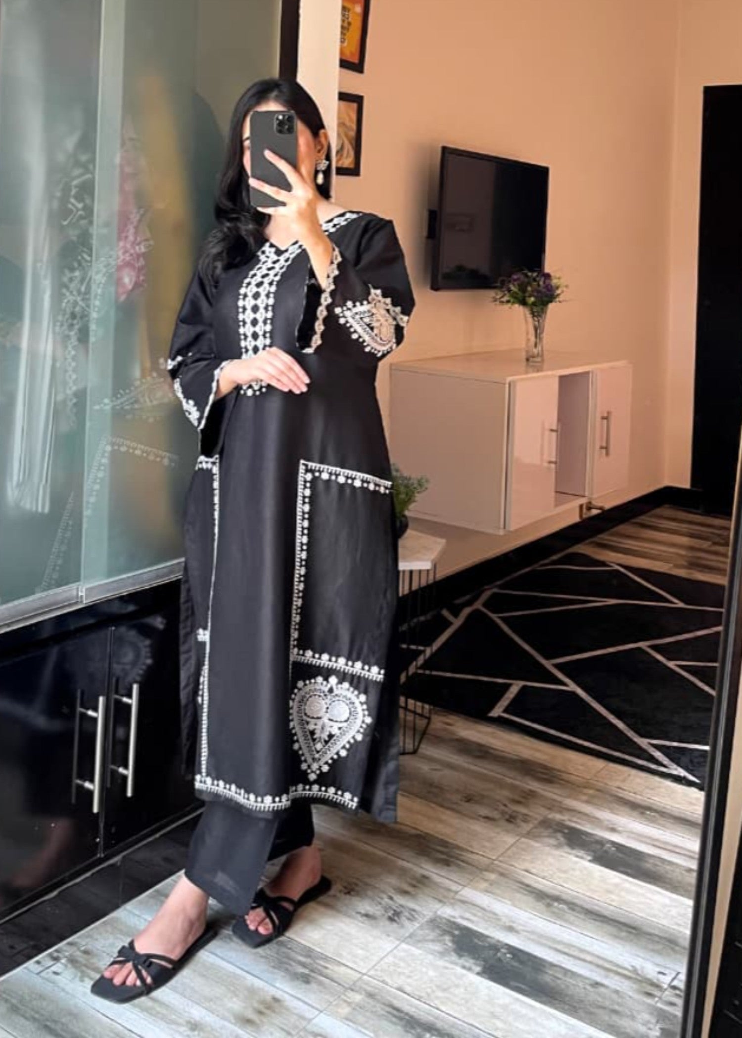 Tehzeeb Libas BLACK SPARKLE EMBROIDERED 2PC