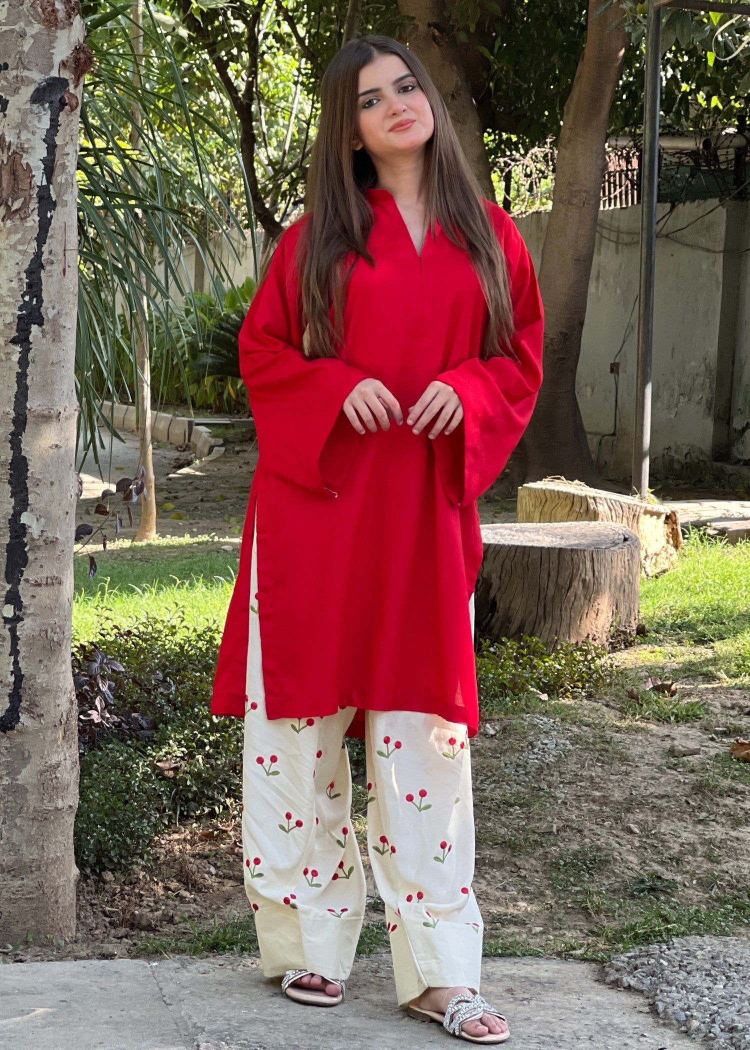Tehzeeb Libas LAL PARI EMBROIDERED 2PC