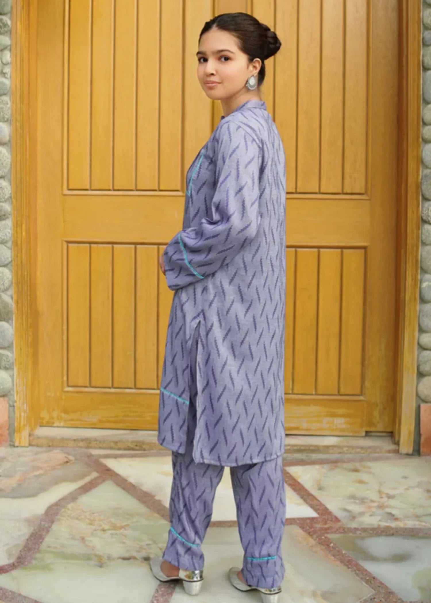 CHAMBRAY-COTTON-EMBELLISHED-2-30 - Pc Suit Sc