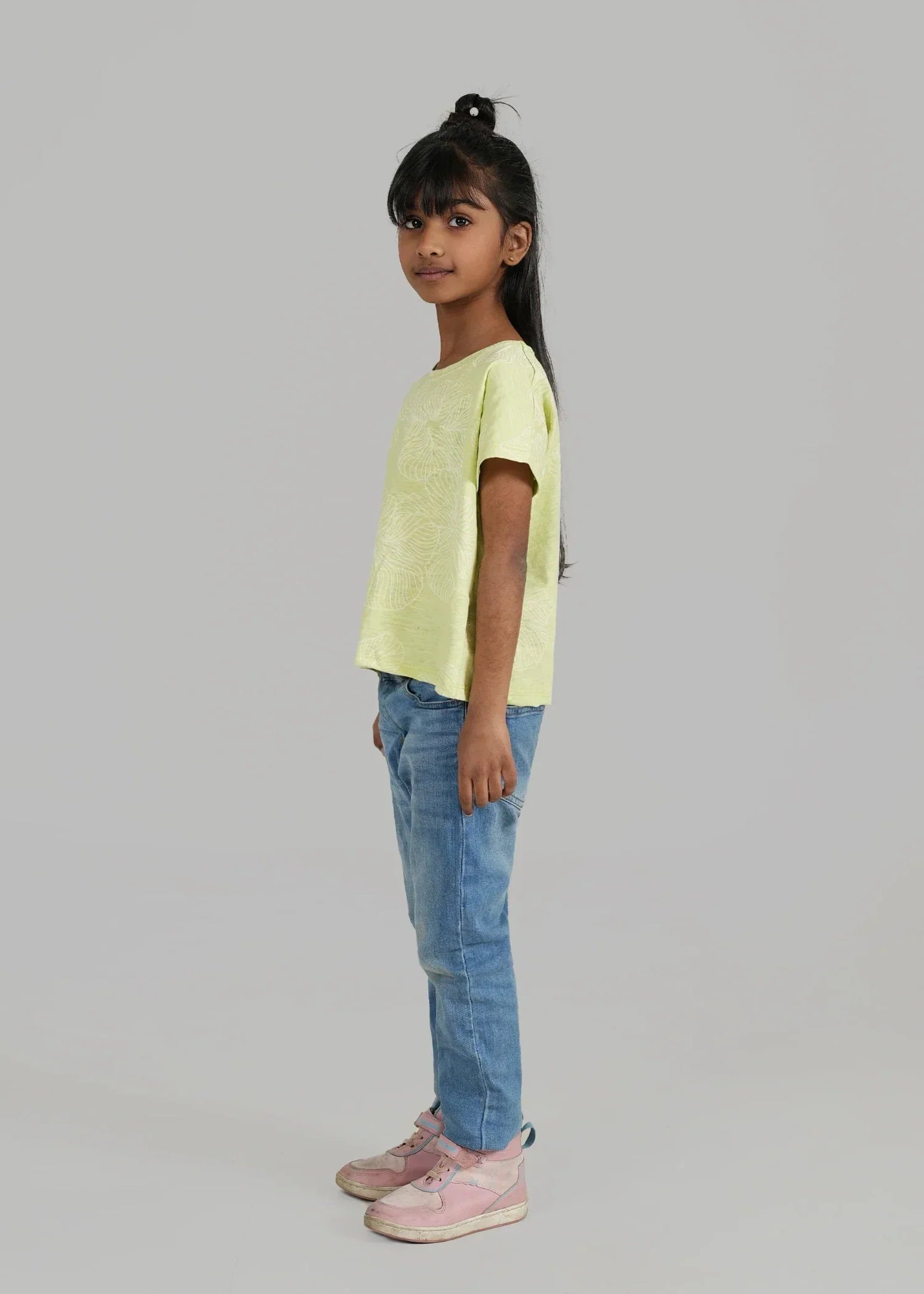 GIRLS-SHORT-BODY-T-SHIRT