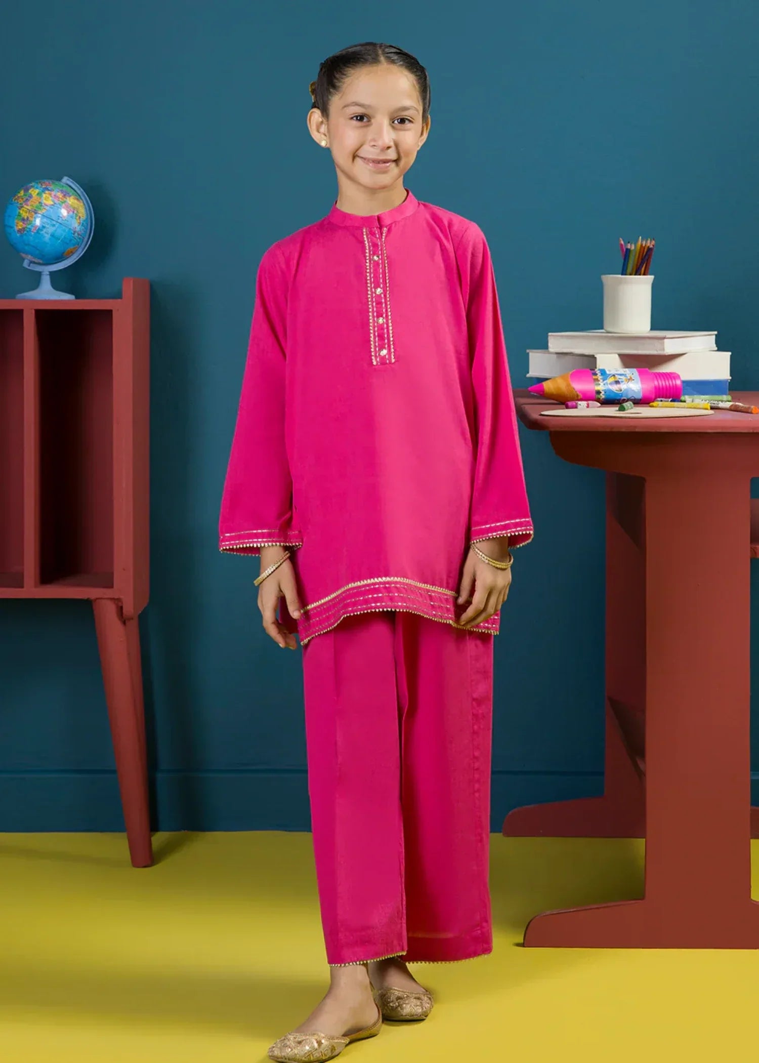 GPS252204 - Hot Pink