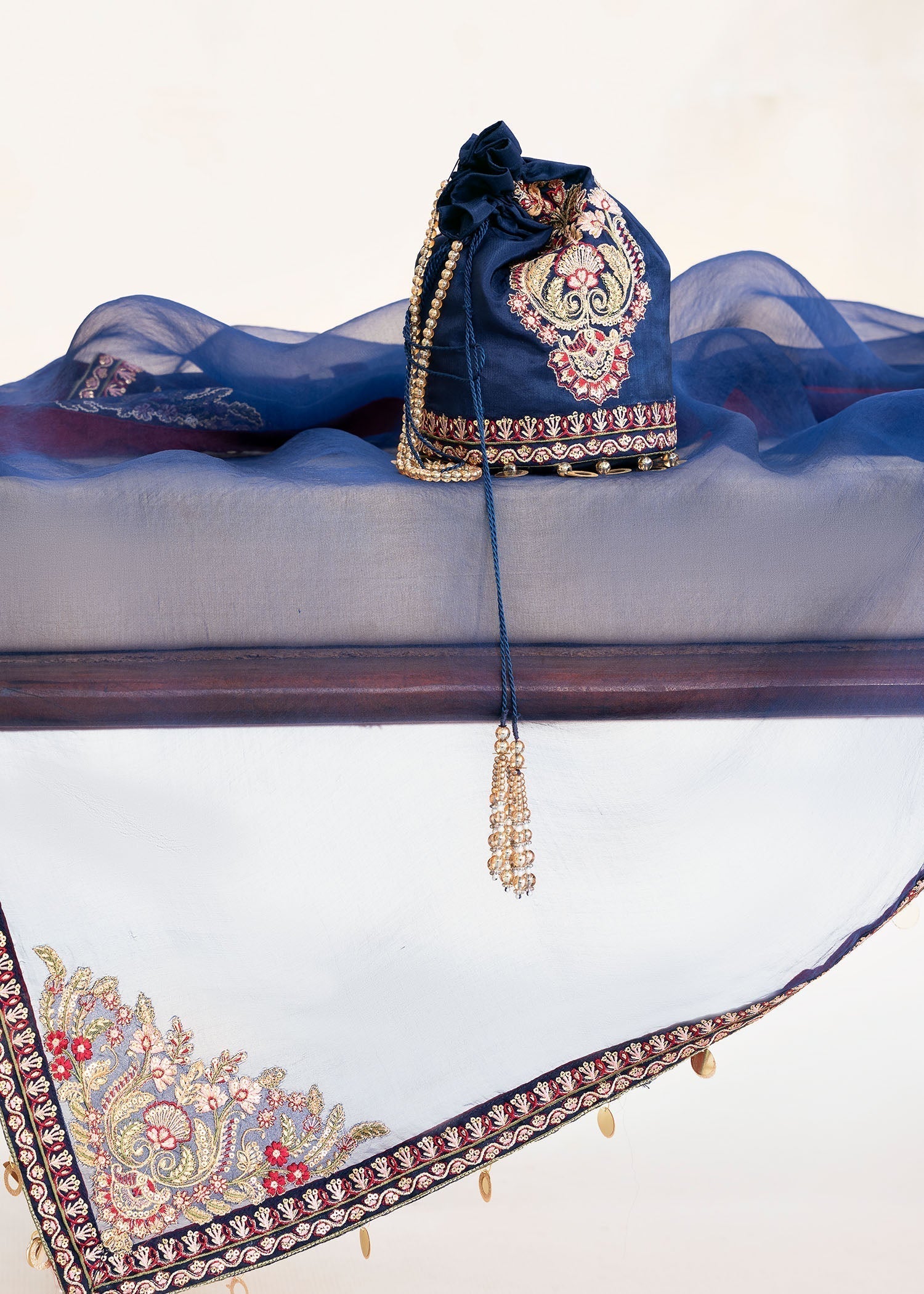 Rang-e-Haya Etolie
