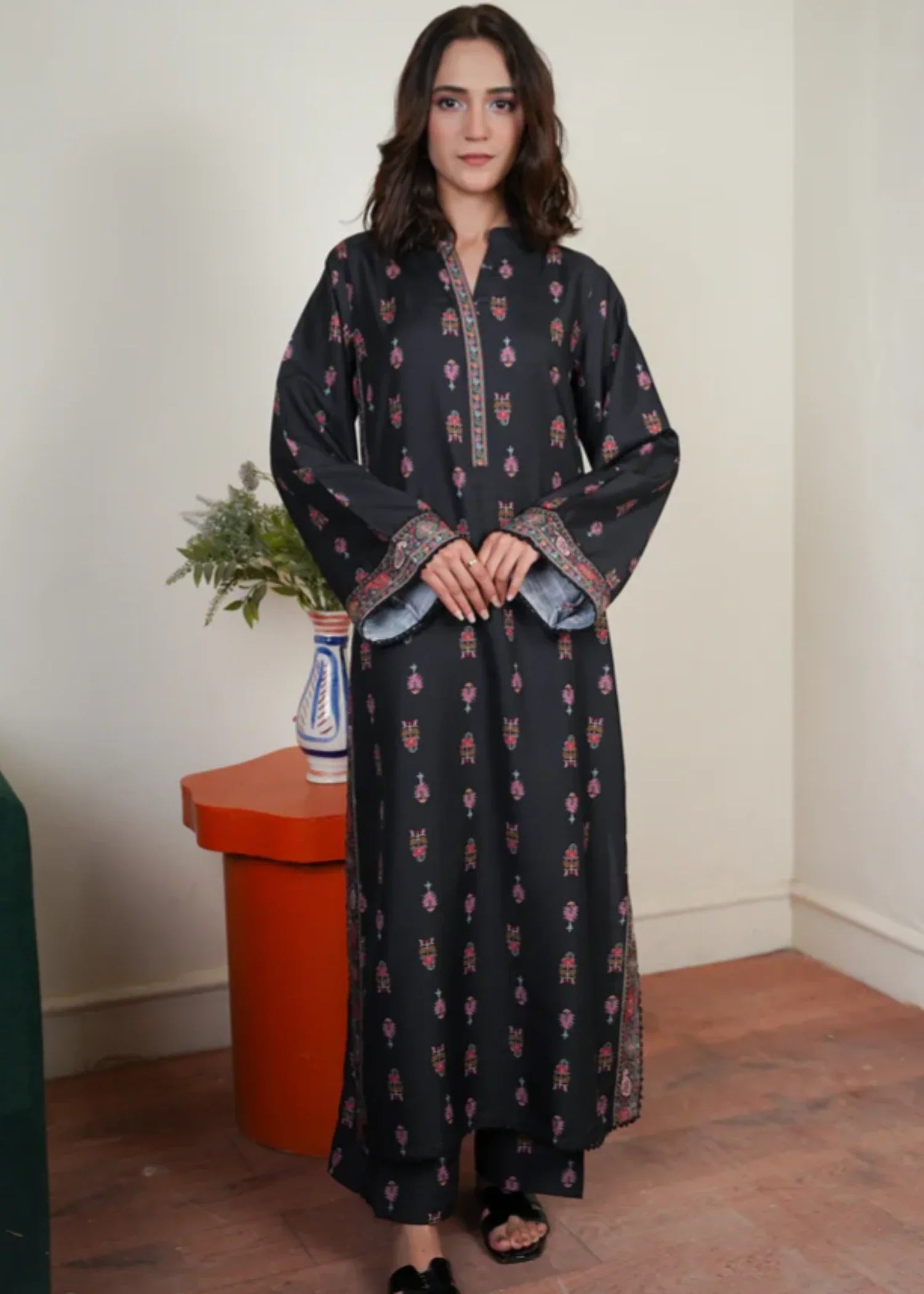 Mohagni GM-12 2PC STITCHED